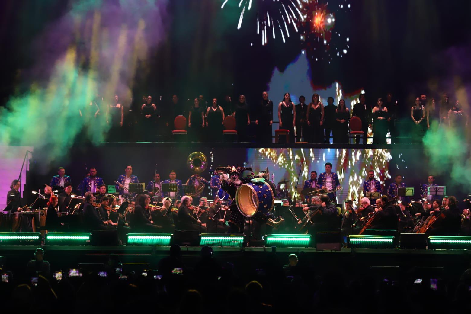 $!Inicia la coronación de Mariana I como reina de Los Juegos Florales