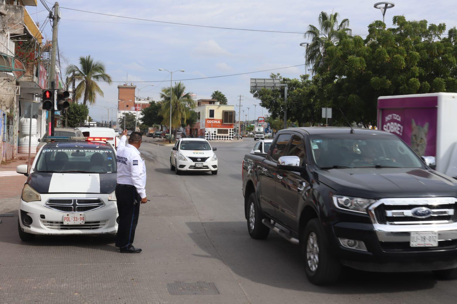 $!Cierran tramo de la Insurgentes en Mazatlán para dar inicio a obras