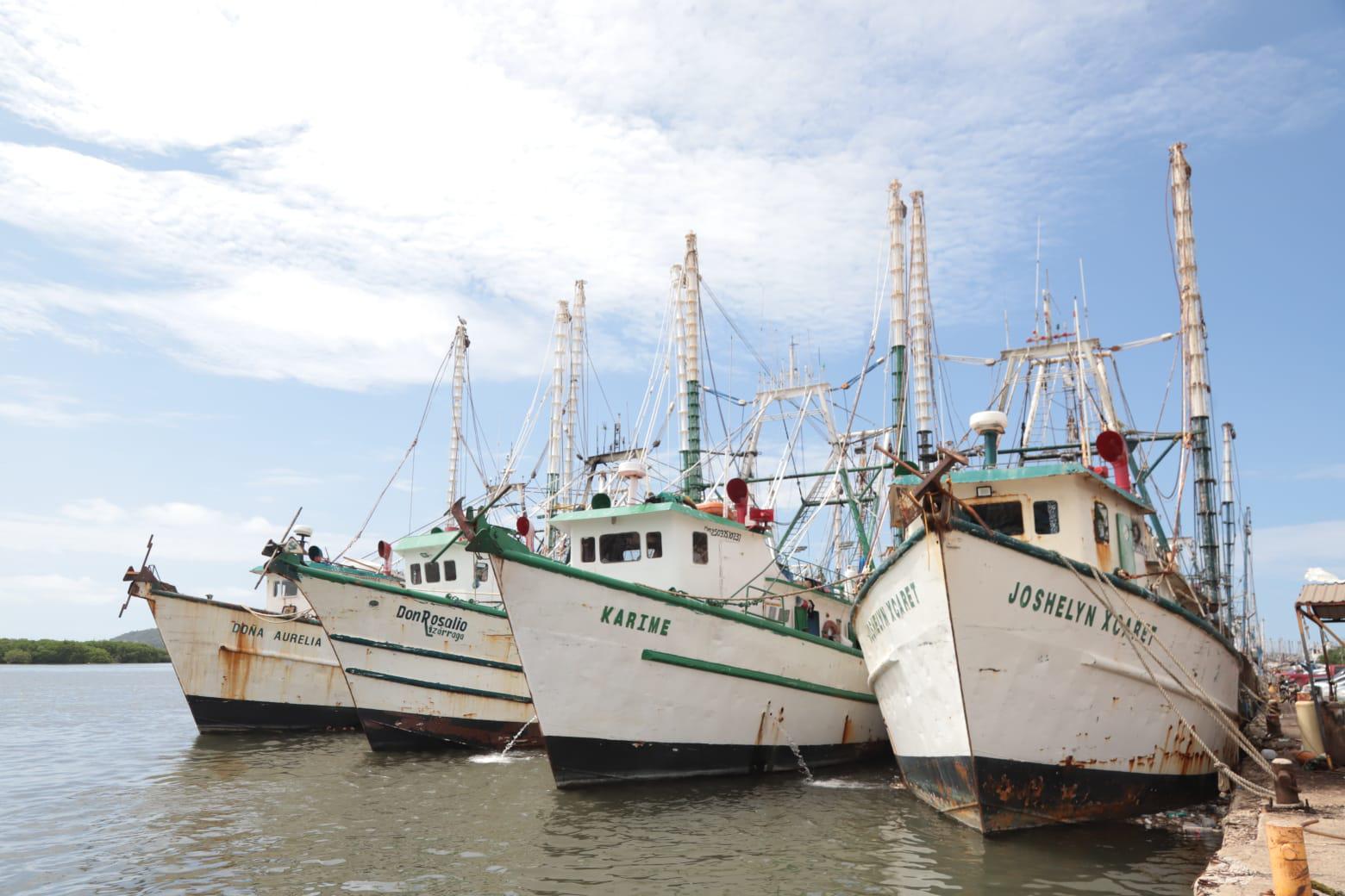 $!Capitanía de Puerto mantiene restricción a la navegación en Mazatlán por las condiciones climáticas