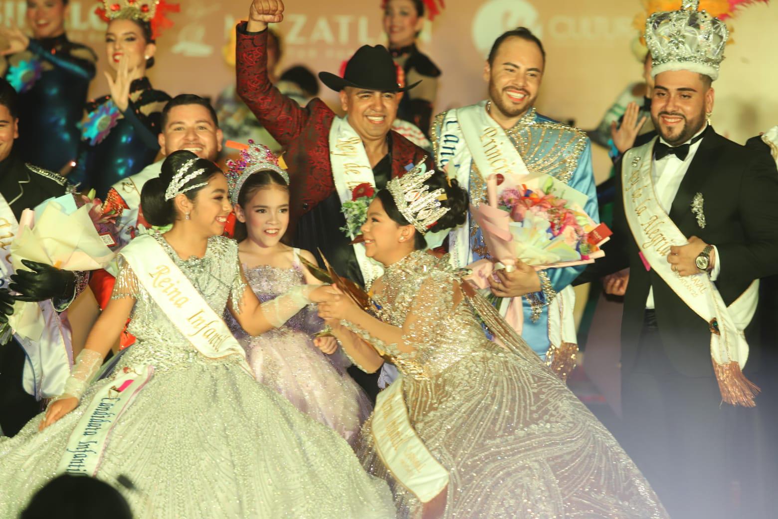 $!Javier Osuna ‘El Chiras’ y Eileen Cruz son los nuevos Rey de la Alegría y Reina Infantil del Carnaval 2026 ‘Arriba la Tambora’