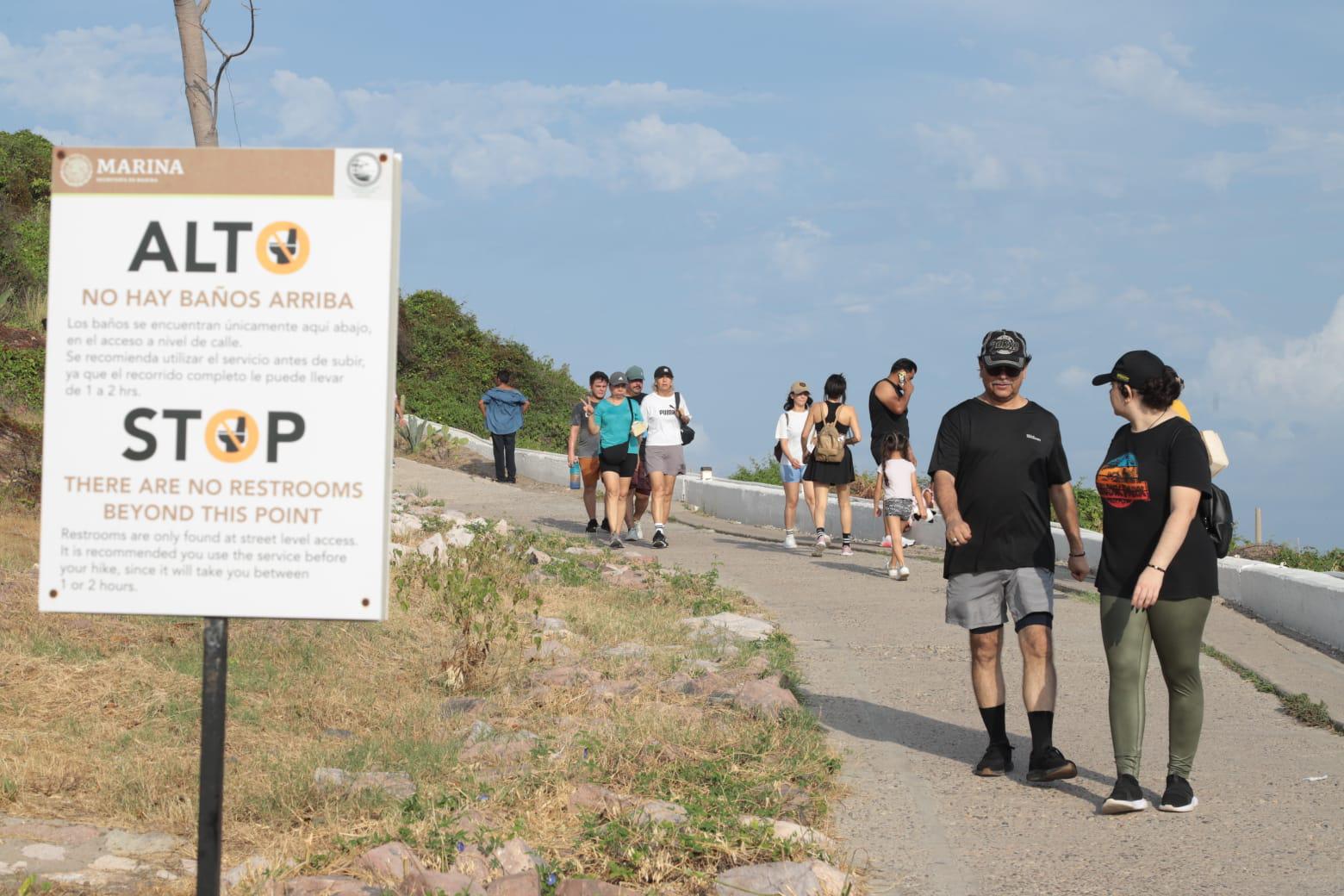 $!El Faro de Mazatlán, una parada obligada para turistas este verano