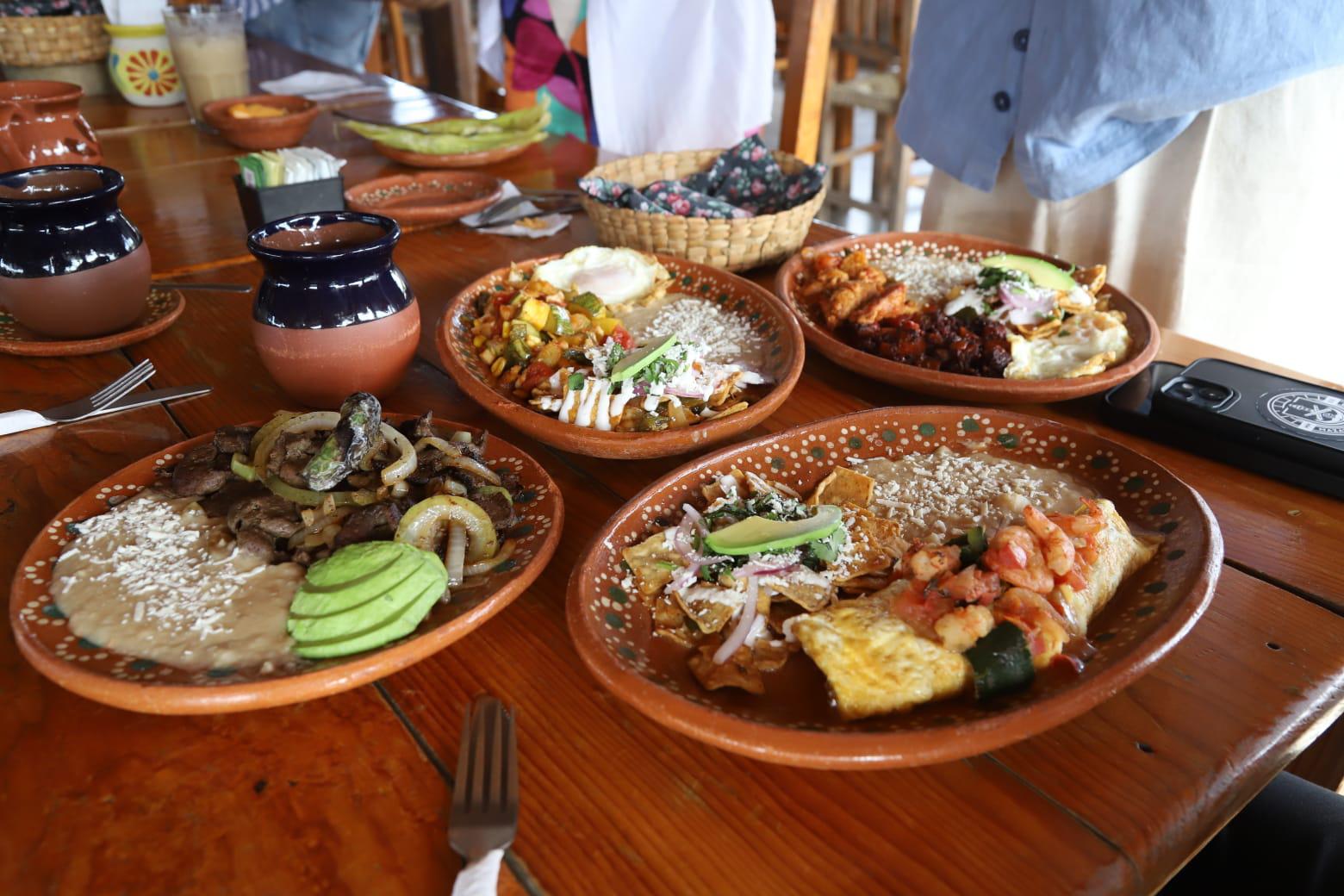 $!Recorren influencers La Noria, Mazatlán