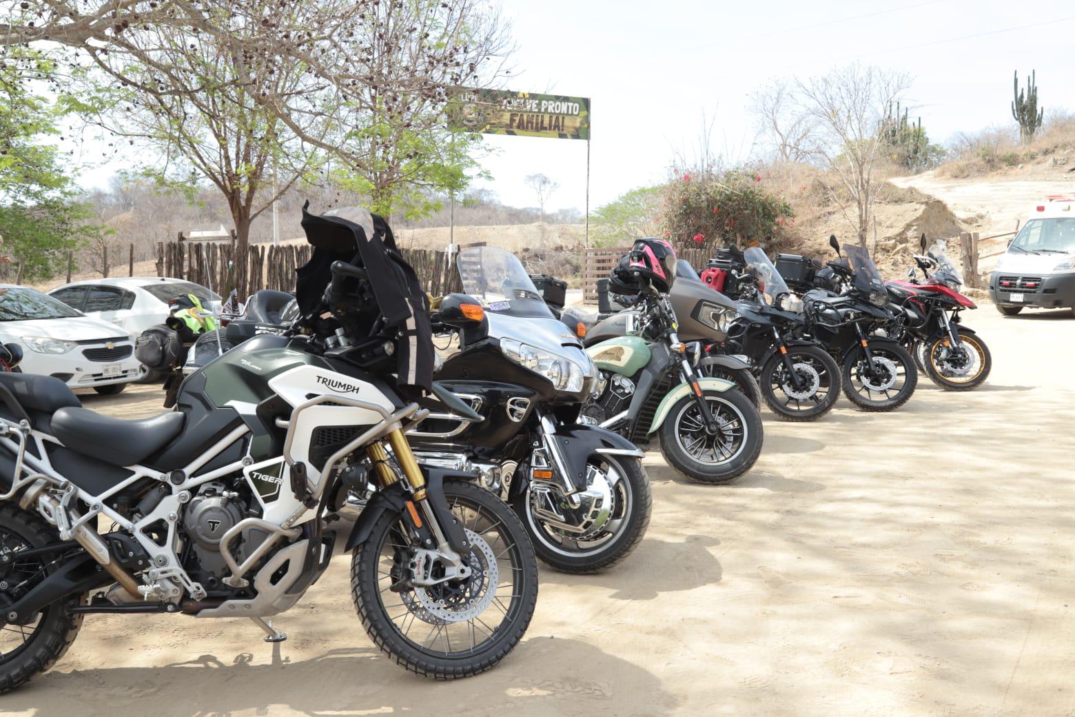 $!Disfrutan decenas de bikers de la tradicional rodada regional a La Noria