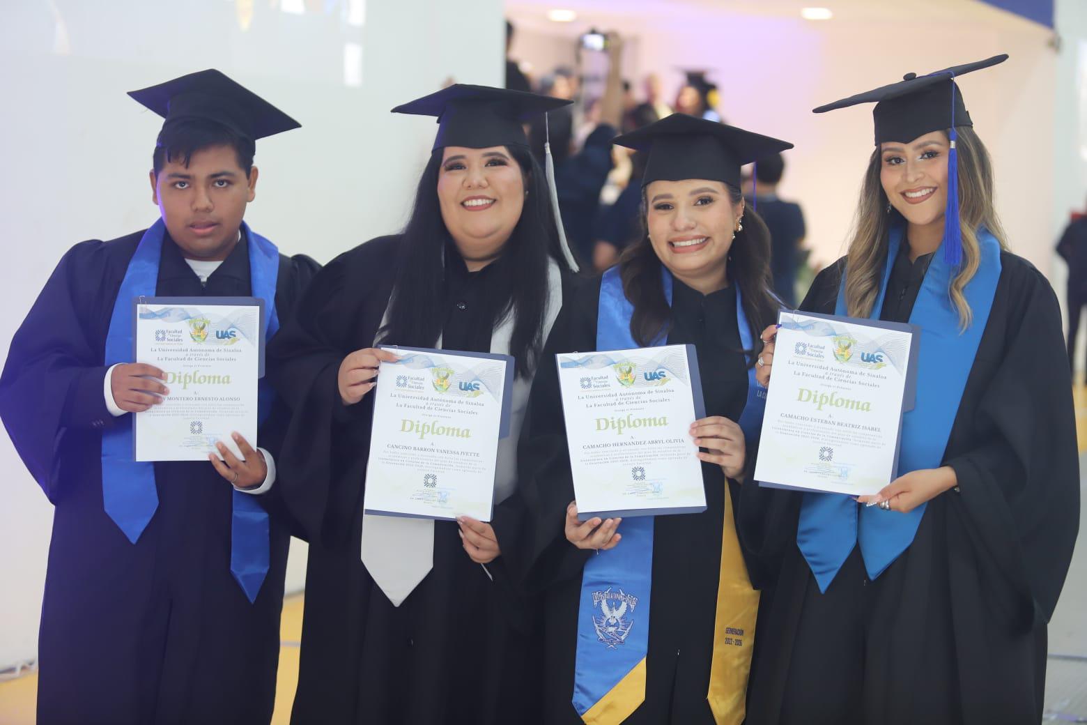 $!Alonso Montero, Vanessa Cancino, Abril Olivia Camacho y Beatriz Camacho.