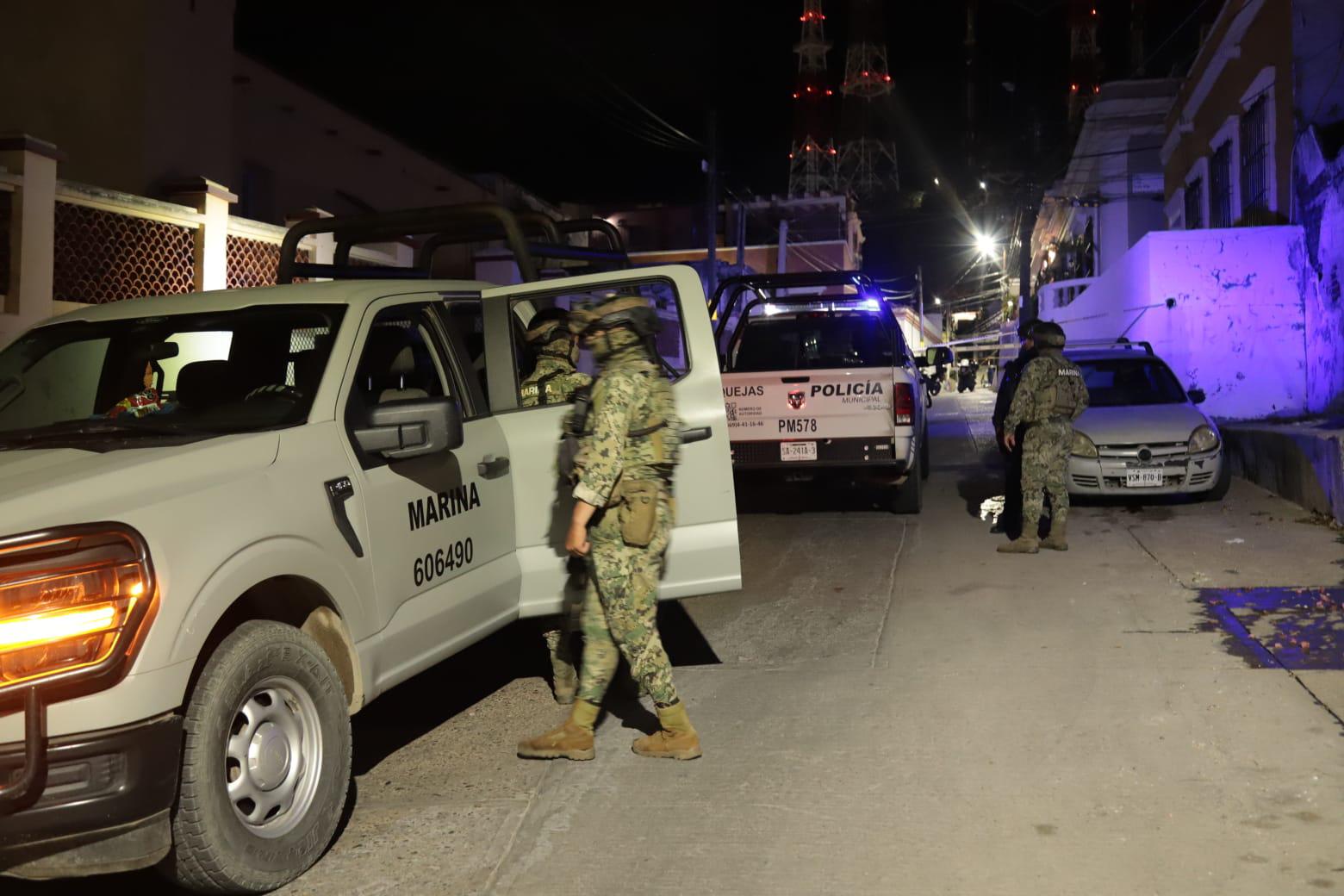 $!Ataque armado en el centro deja un muerto y un policía herido en Mazatlán