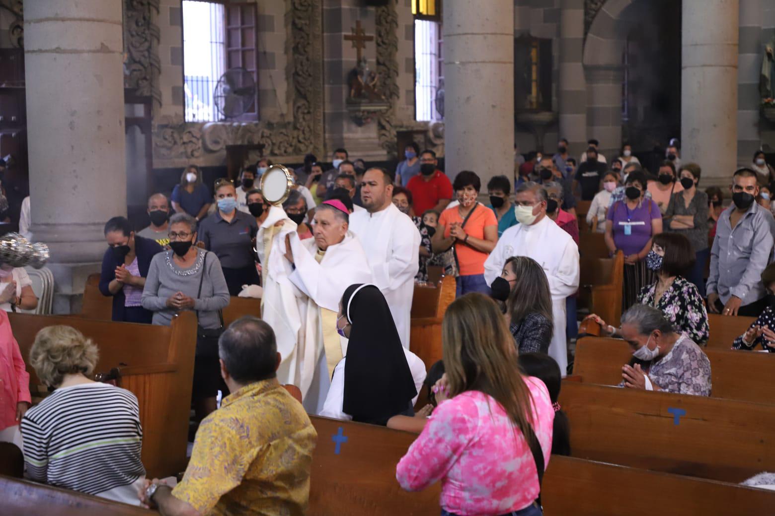 $!En Mazatlán recuerdan la Última Cena de Jesús con sus discípulos