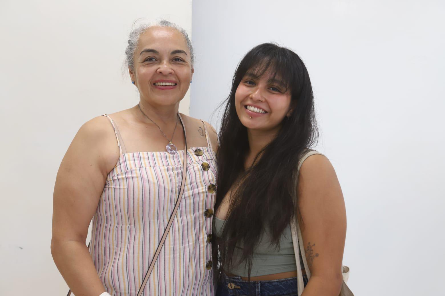 $!Alma Mireya Fuentes y Paola Sánchez.