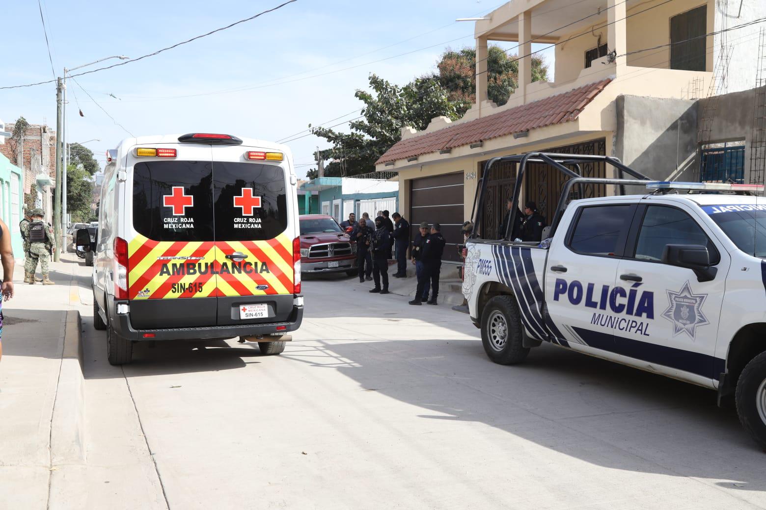 $!Motociclistas armados privan de su libertad a un joven en Mazatlán