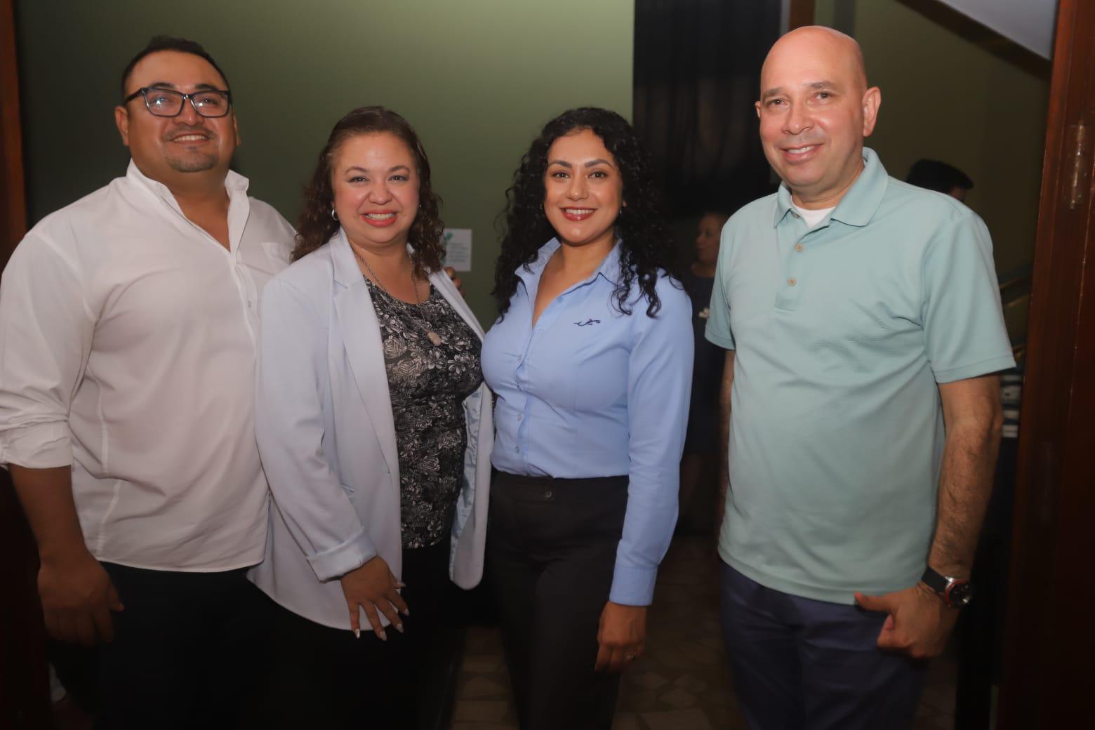 $!Javier Cabrera, Paula Álvarez, Gabriela Sarabia y Jorge Apocada.