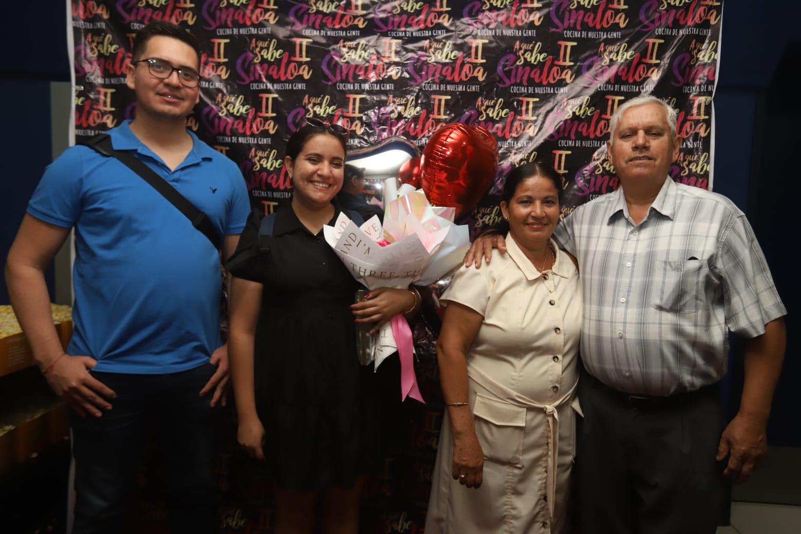 $!Mario Osuna, Carmen Rocío Méndez Velarde, Alma Dalila Velarde y Fernando Méndez.