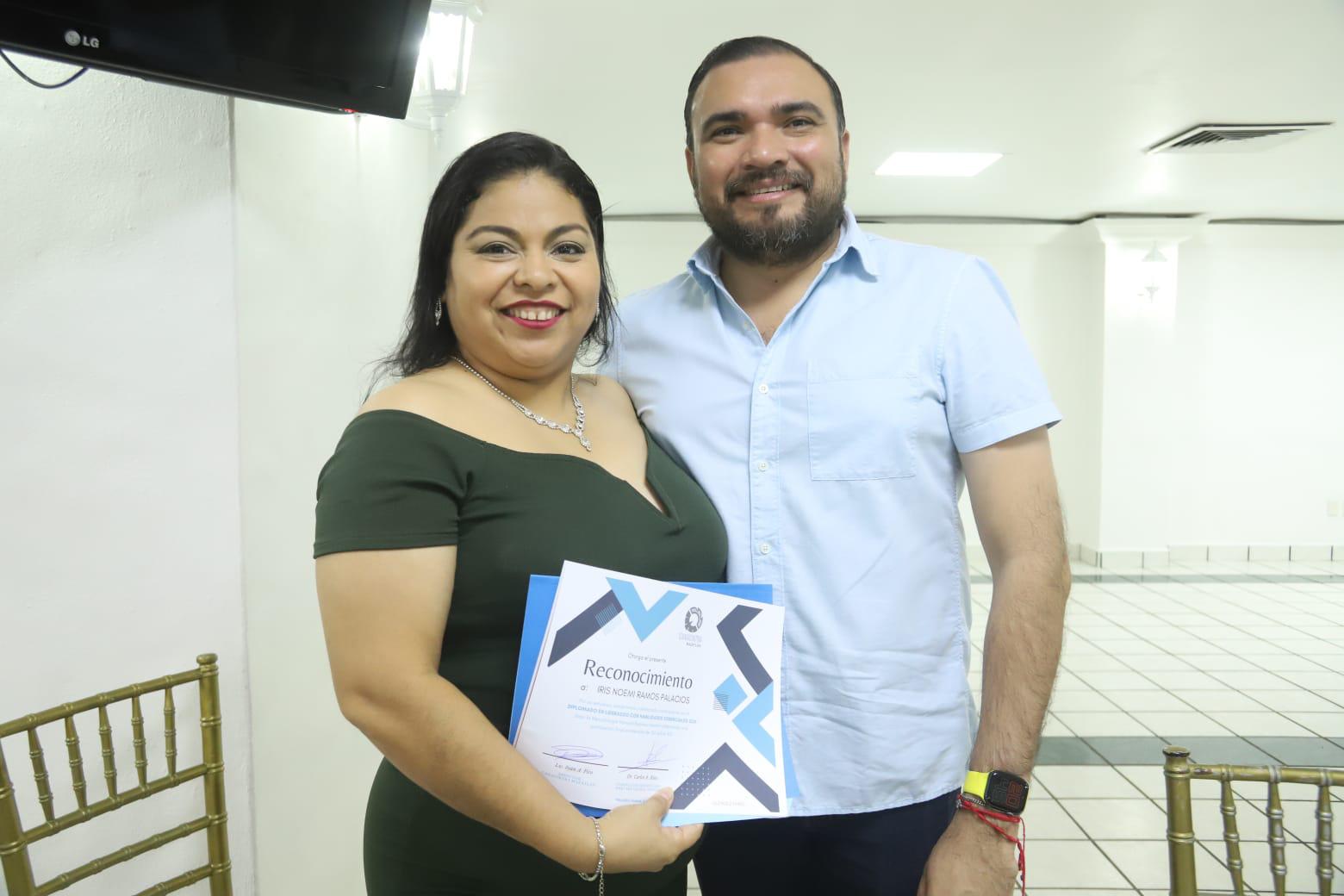$!Iris Noemi Ramos y Vicente Peralta.