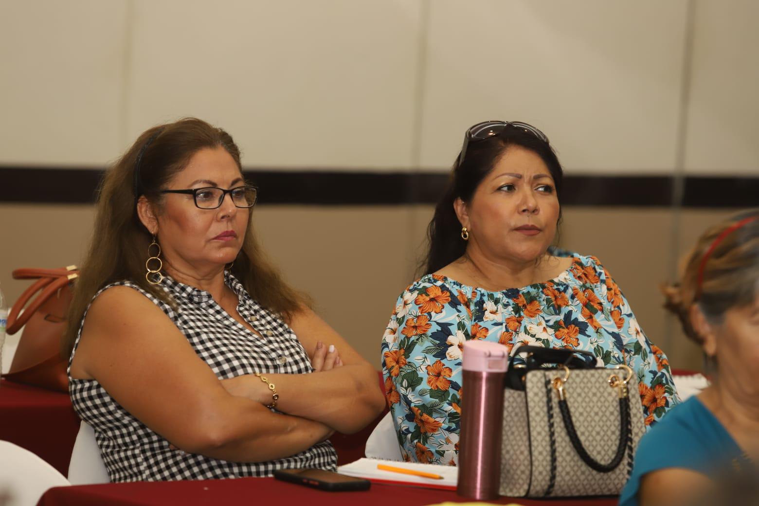 $!Rosa Isela Arellano y Zoveyda Félix.