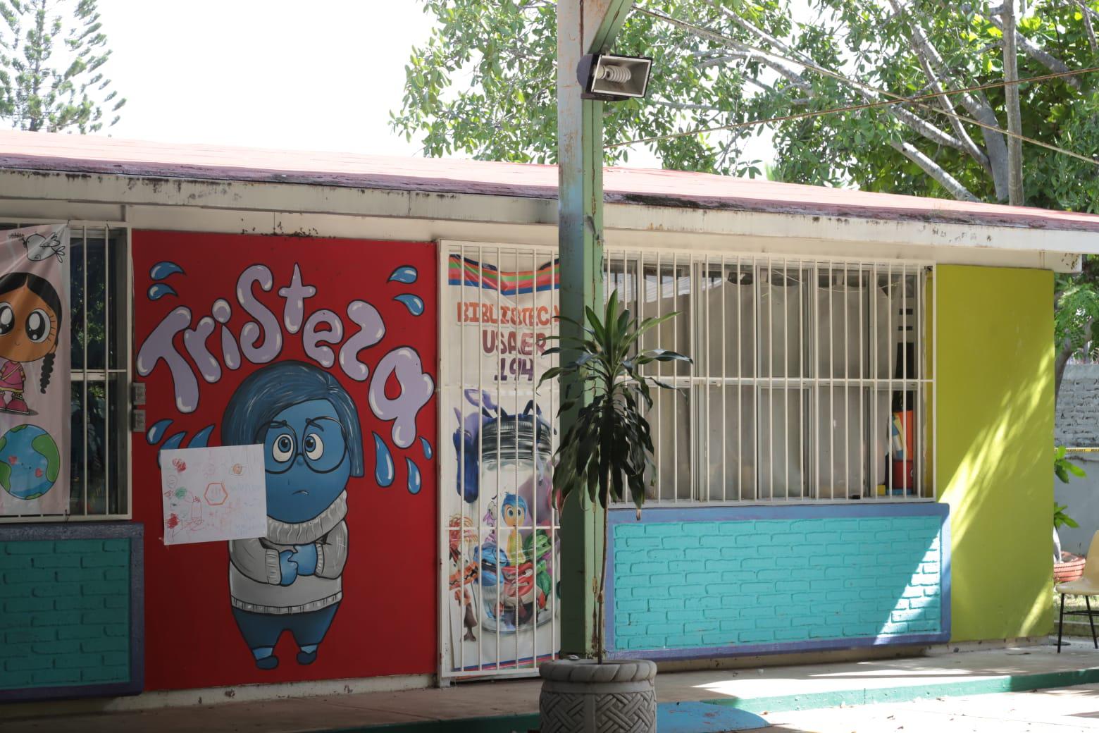 $!Enjambre de abejas obliga a suspender actividades en jardín de niños de Lomas de Mazatlán