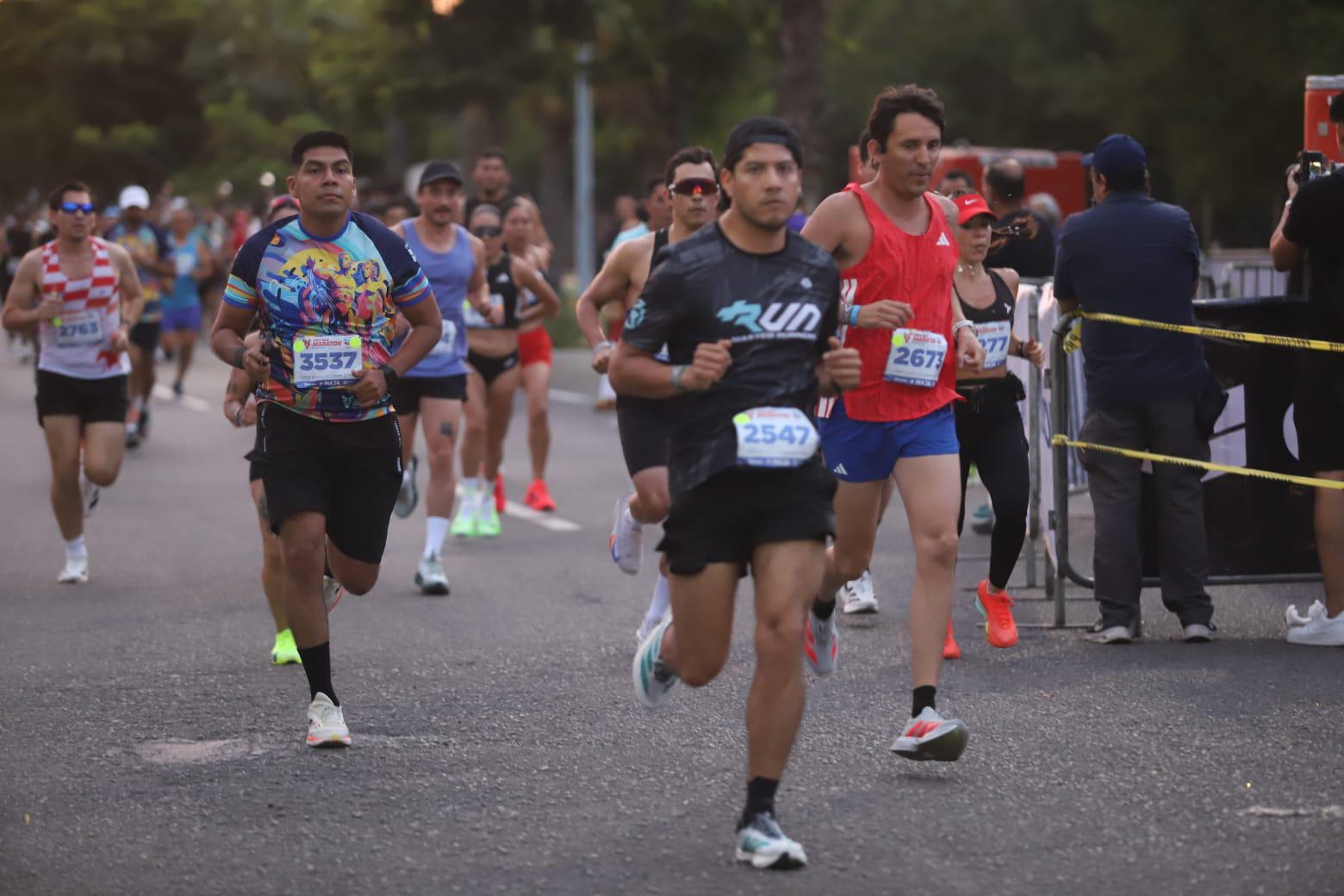 $!Se pone en marcha la fiesta de los 21K y 42K del Gran Maratón Mazatlán