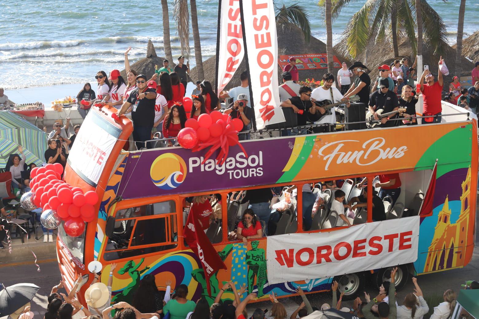 $!Noroeste y otros patrocinadores cumplen con su cometido de ambientar la fiesta carnavalera