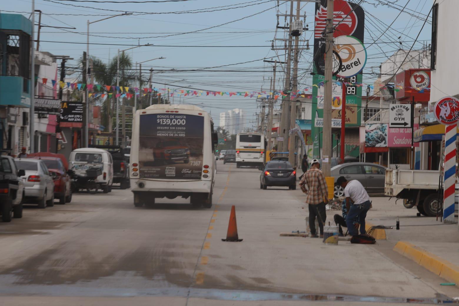 $!La Avenida Insurgentes de Mazatlán abre circulación en su totalidad... aún sin terminar