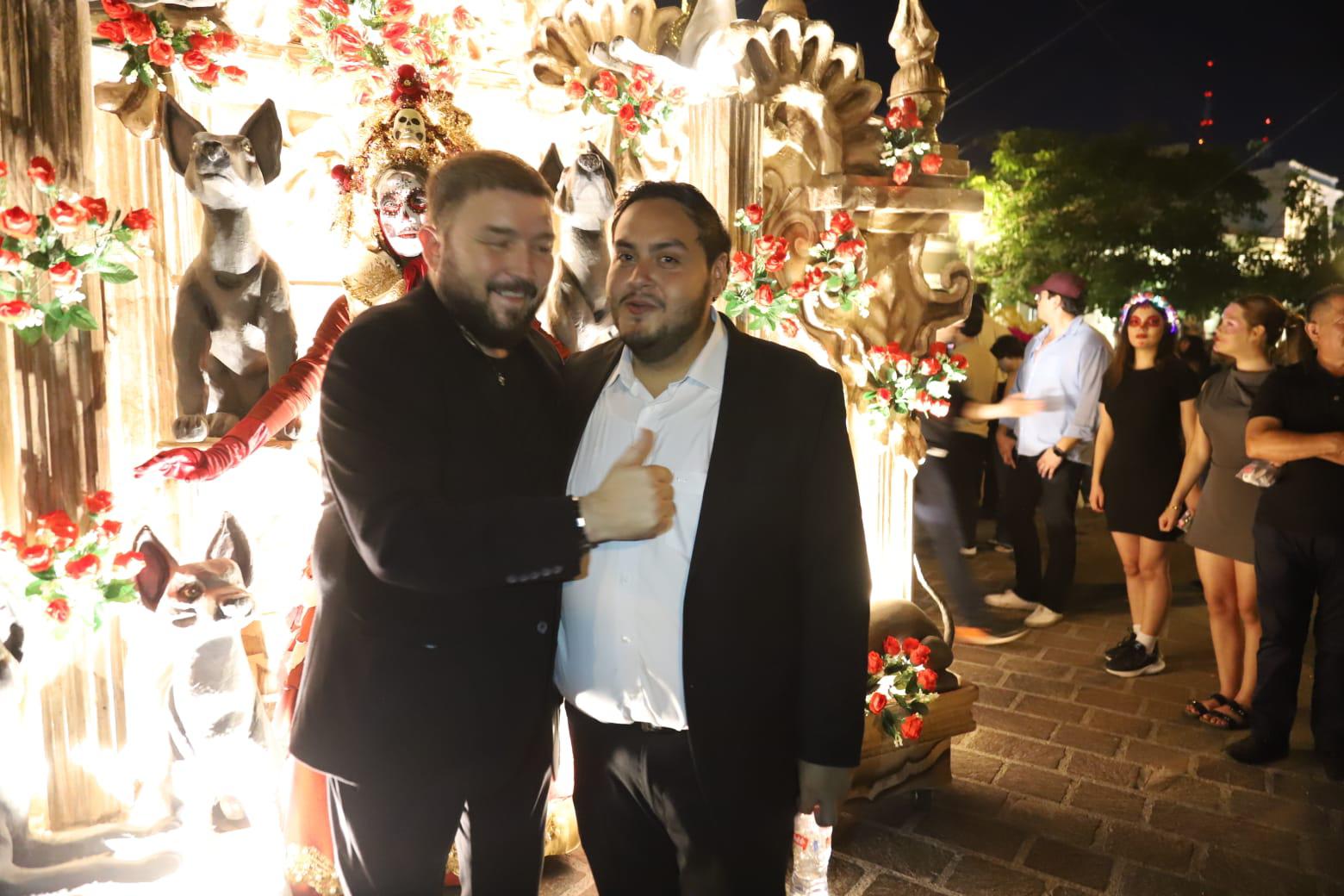 $!Mazatlán celebra la ‘Noche de Esperanza’ con arte y callejoneada de Día de Muertos