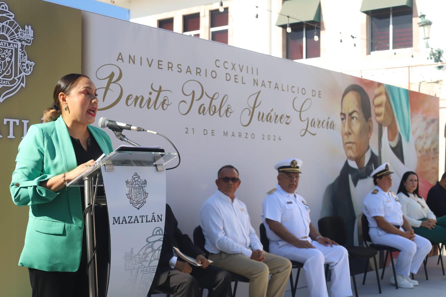 $!Conmemoran en Mazatlán el 218 aniversario del natalicio de Benito Juárez