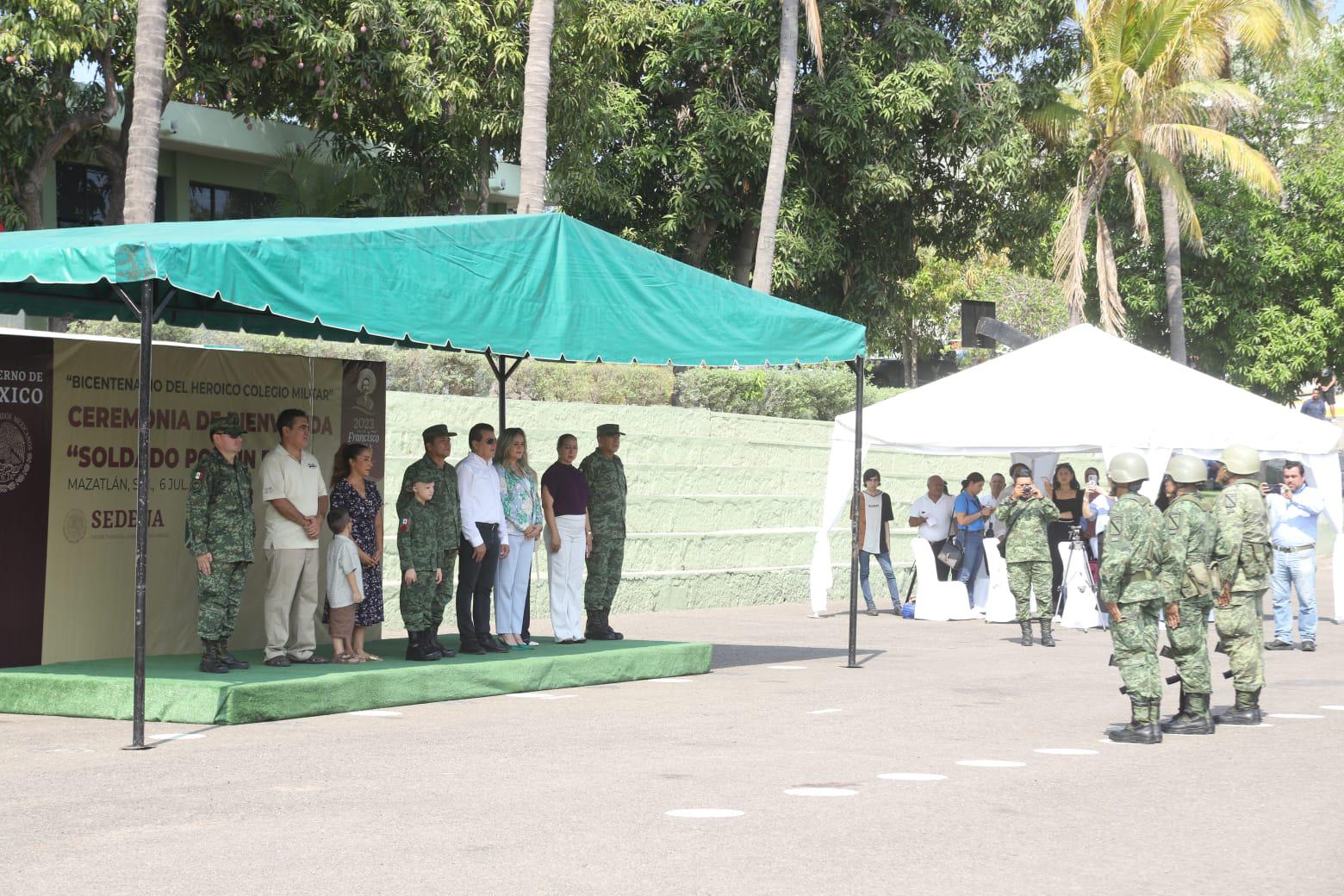 $!Bruno Israel se integra al Ejército y se convierte en soldado por un día