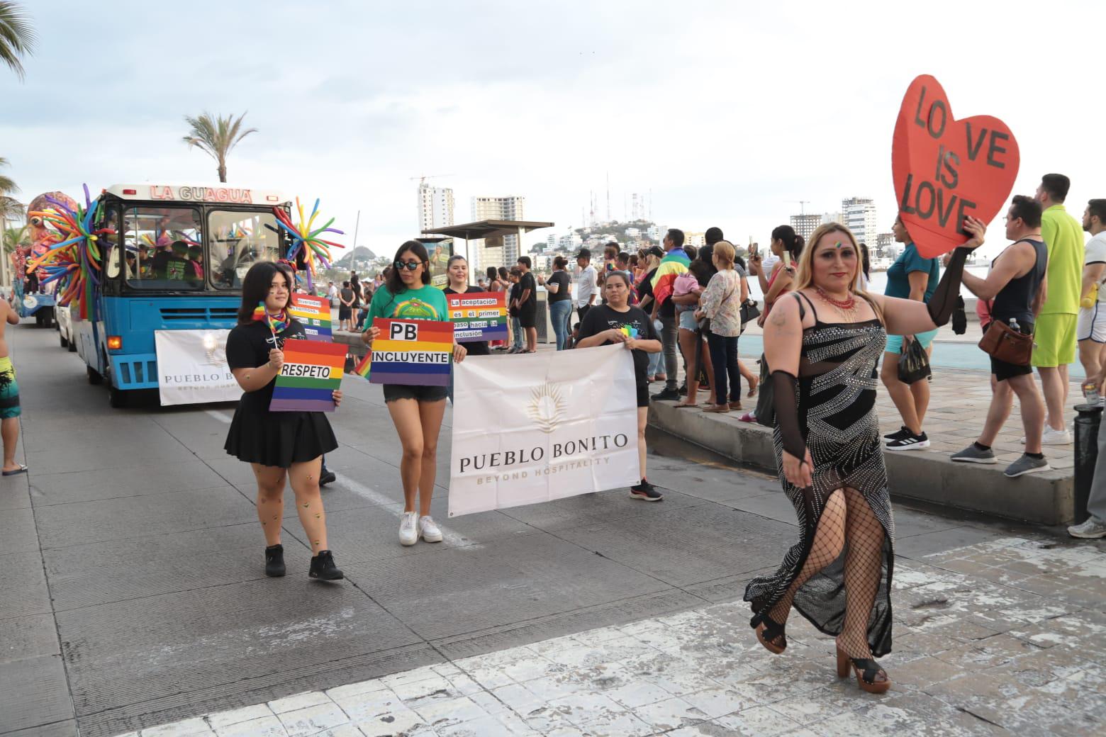 $!Marcha Maz Orgullo 2025 llena el malecón de Mazatlán de color y alegría