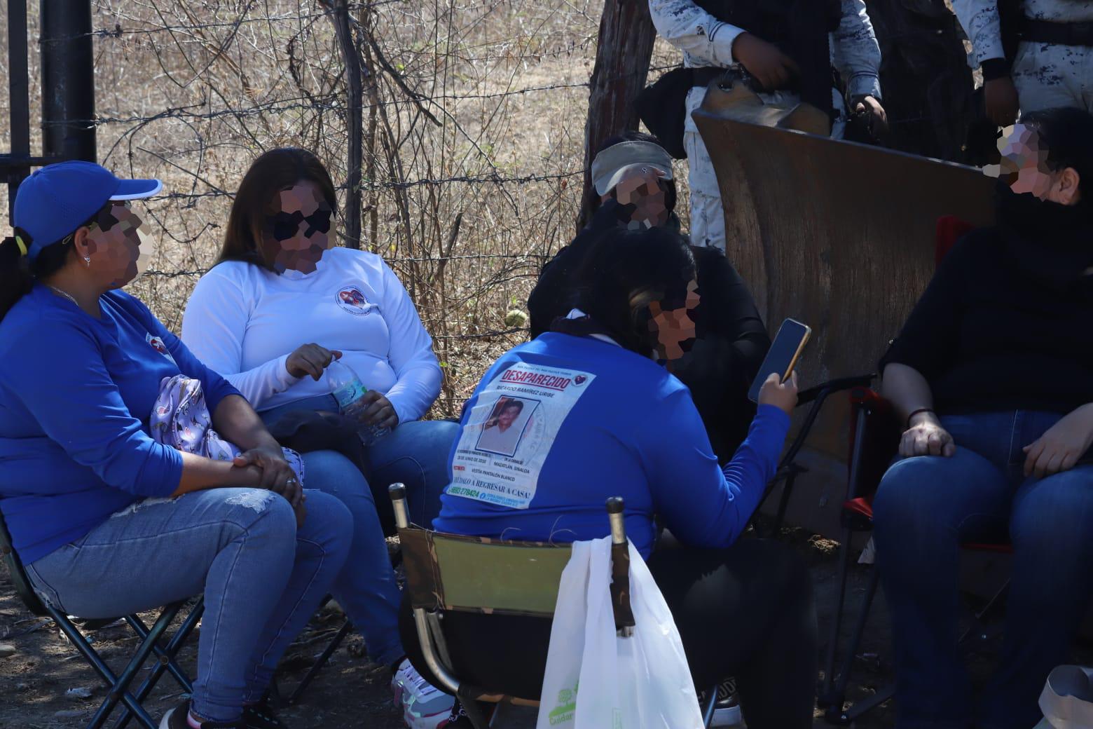 $!Madres buscadoras exigen acceso e información clara en zona de fosas en El Verde, Concordia