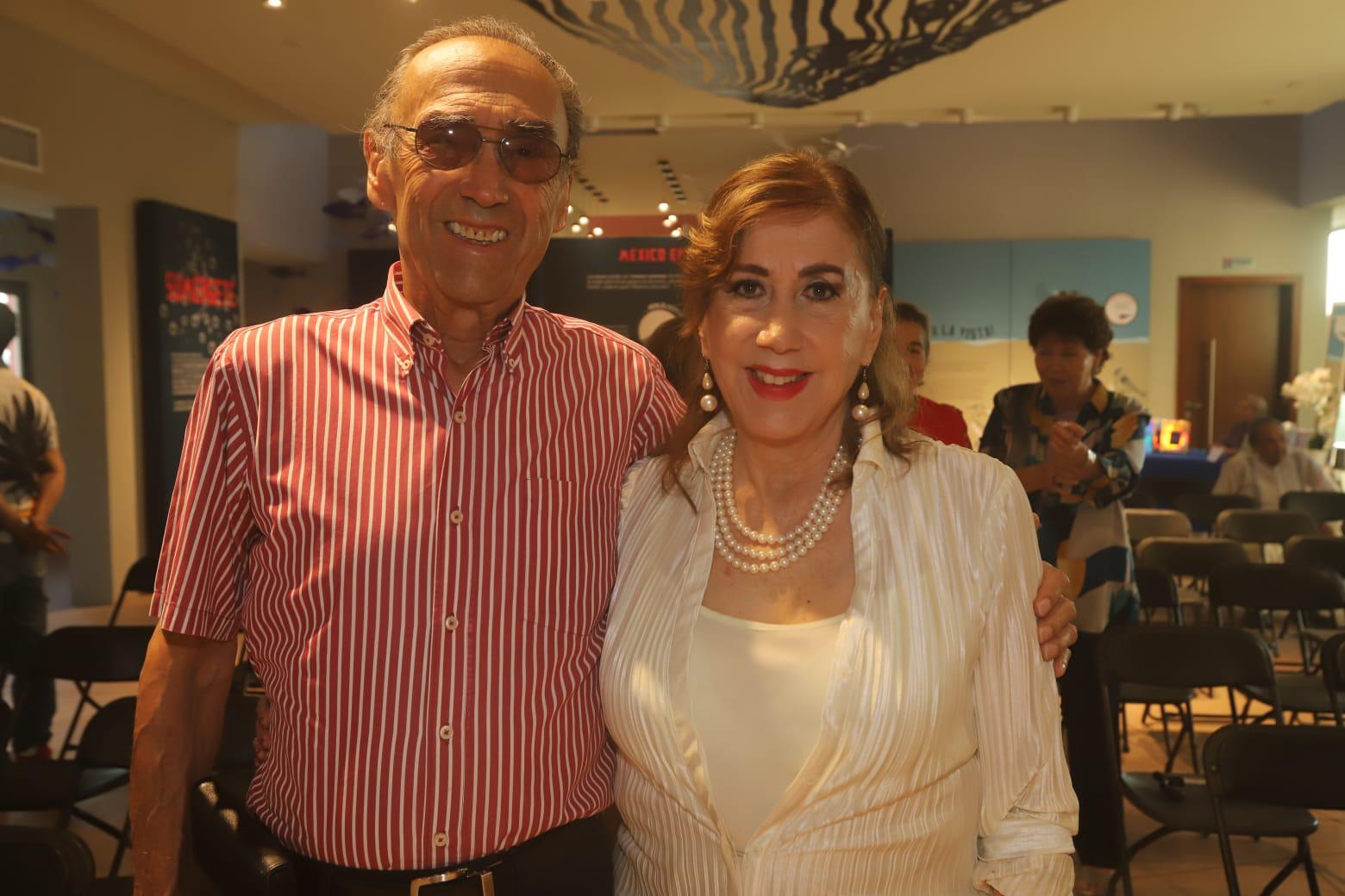 $!Javier González Guerra y Marcela González de Rico.