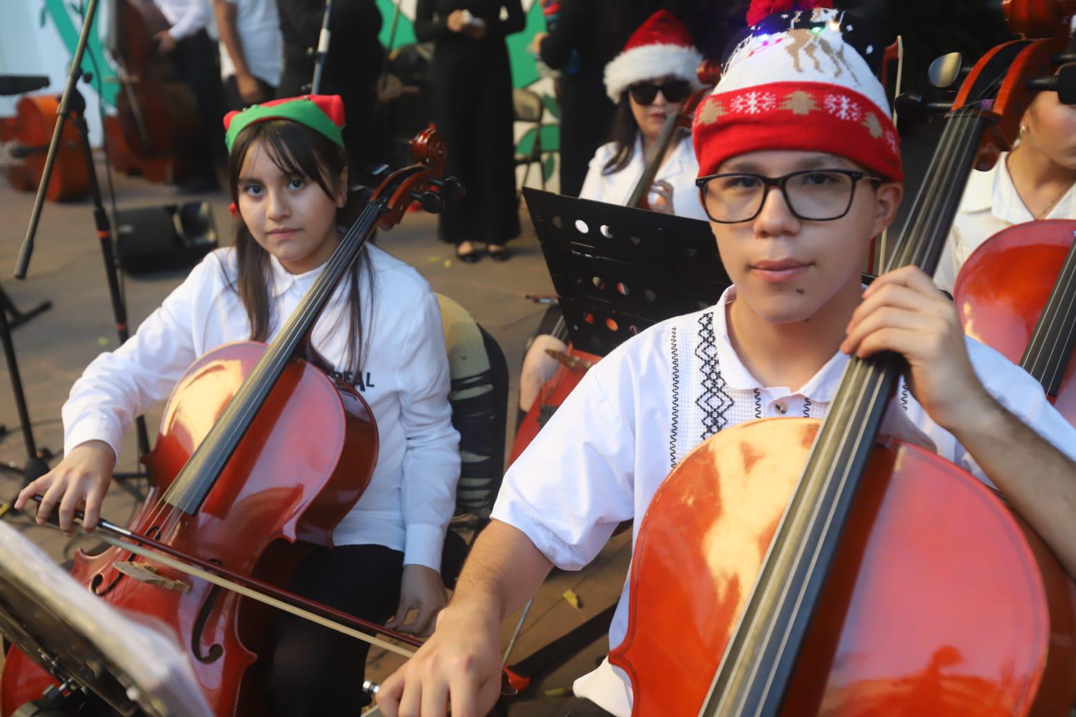 $!Camila Campos y César Montalvo.