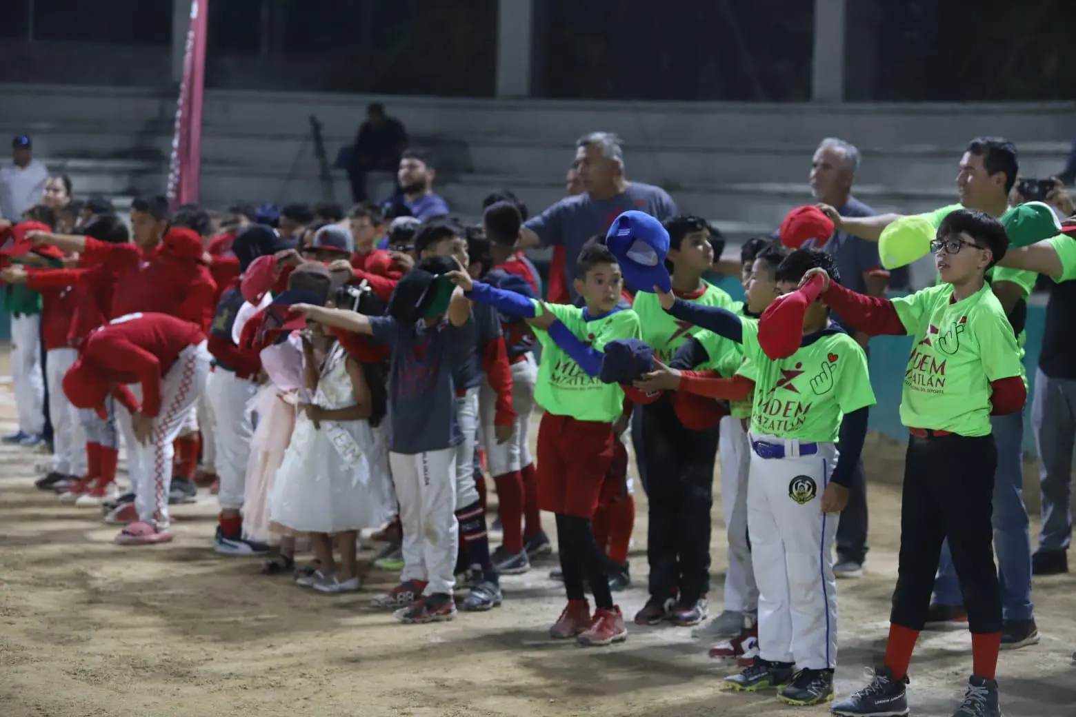 $!Arranca la Primera Liga Infantil de Beisbol en Mazatlán