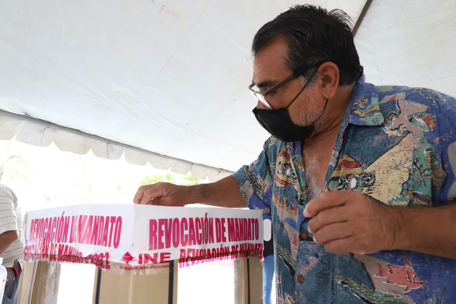 $!En Mazatlán inicia la consulta de Revocación de Mandato; casilla especial, en la Conapesca