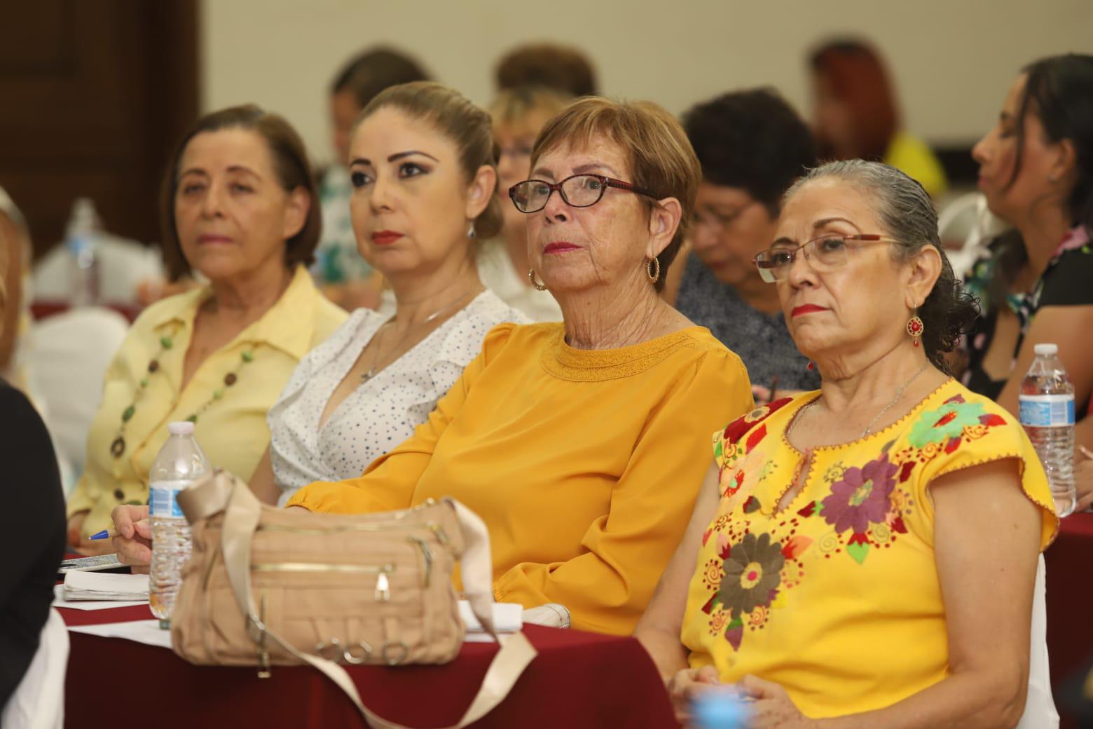 $!Leonor Tirado, Xóchitl Cazarez, Paty Torres y Lupita Huerta.