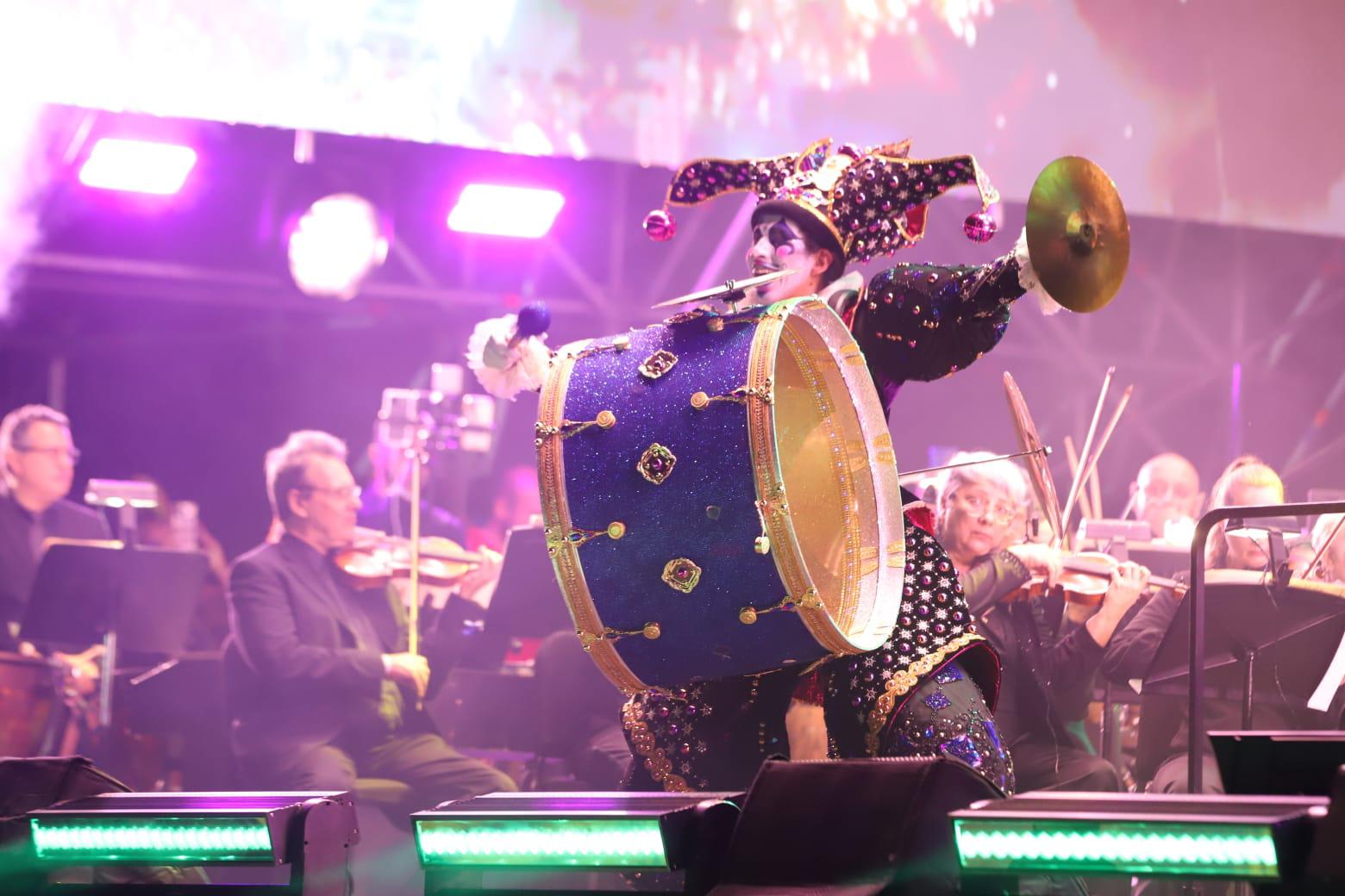 $!Inicia la coronación de Mariana I como reina de Los Juegos Florales