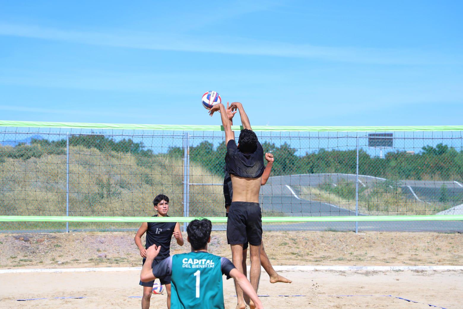 $!Le arrebata Navolato una categoría a Culiacán en Zonal de voleibol de playa