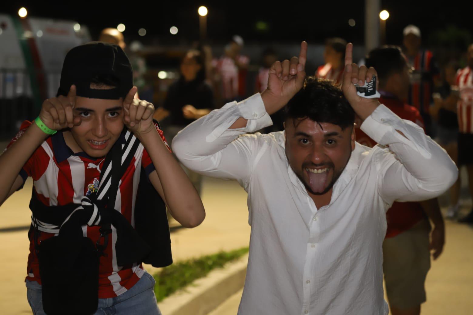 $!Chivas invade Mazatlán: El Encanto se tiñe de rojiblanco en el torneo de la despedida cañonera