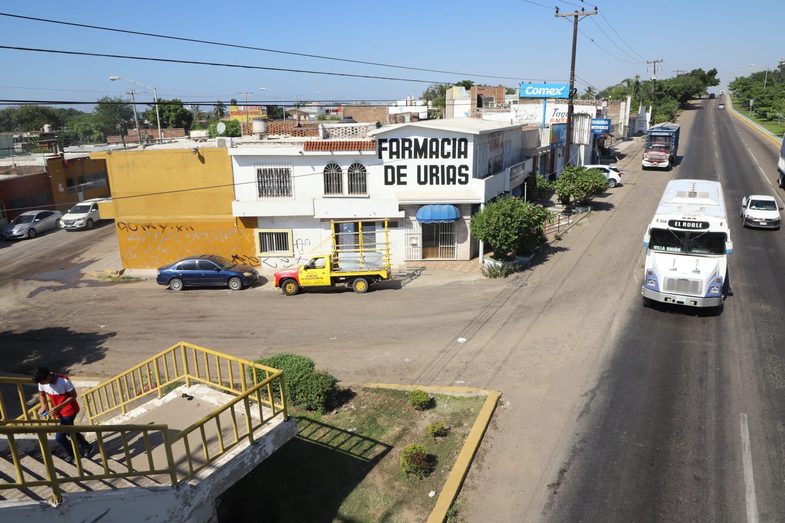 $!Exigen en la Colonia Urías en Mazatlán solución para prevenir más accidentes en zona peligrosa