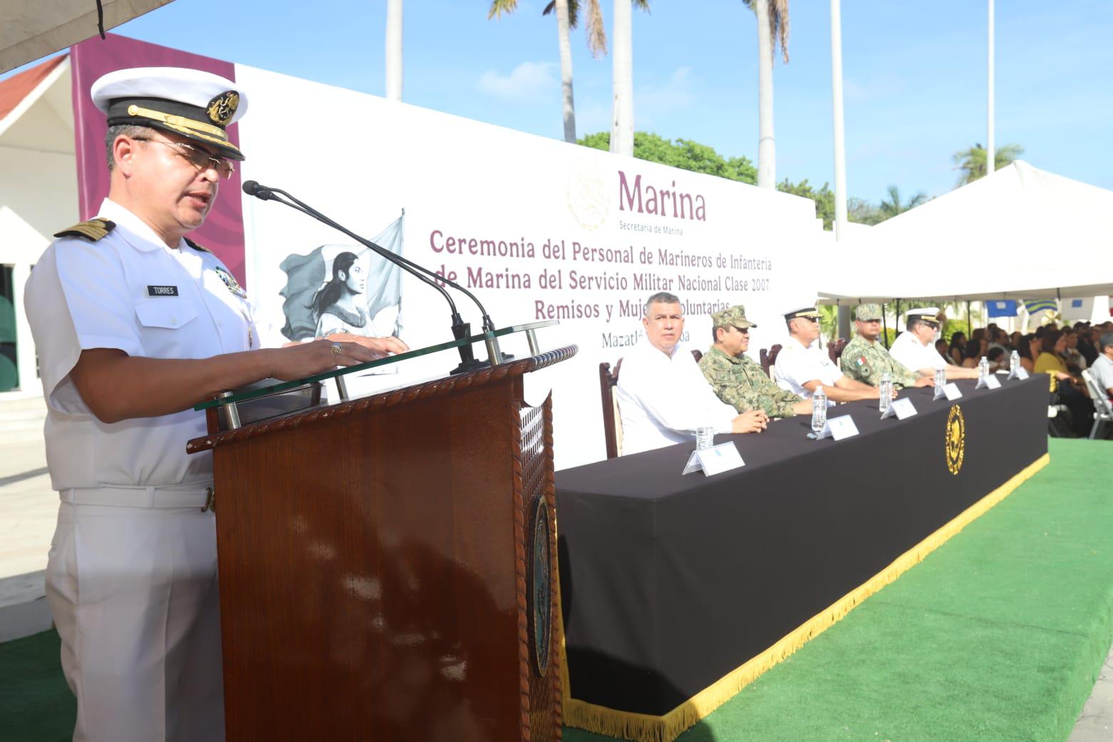 $!Cumplen 67 jóvenes de Mazatlán con servicio militar en la Secretaría de Marina