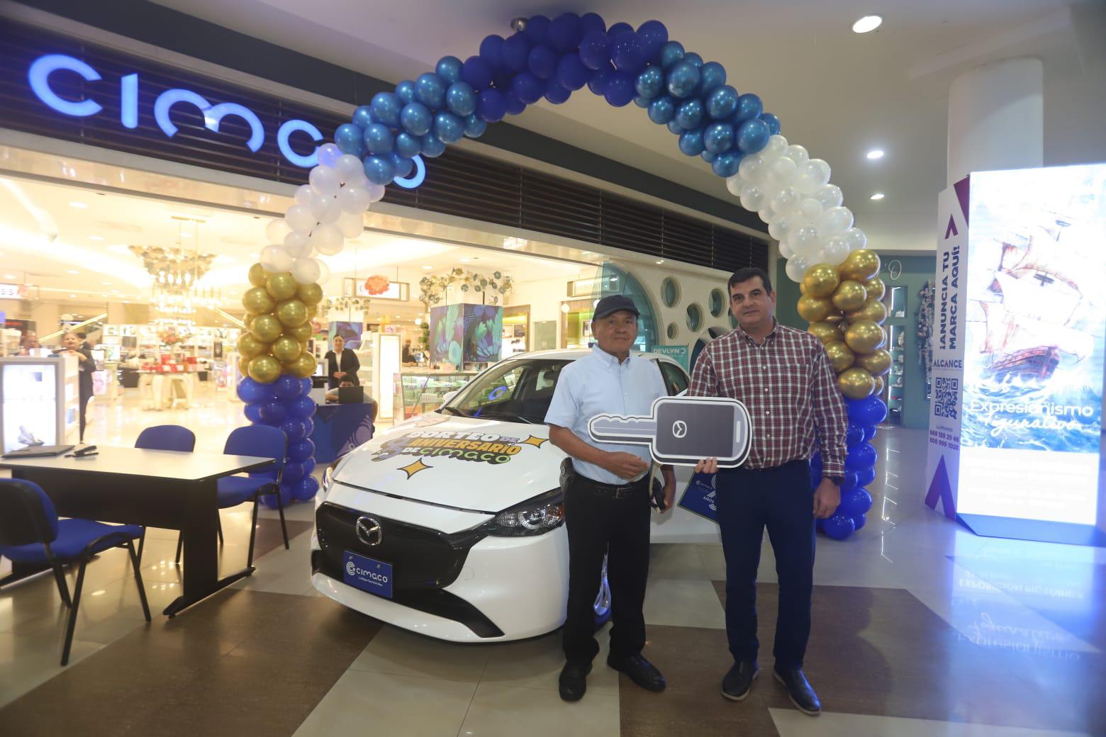 $!Cimaco celebra su 95 aniversario y entrega automóvil a cliente ganador en Mazatlán