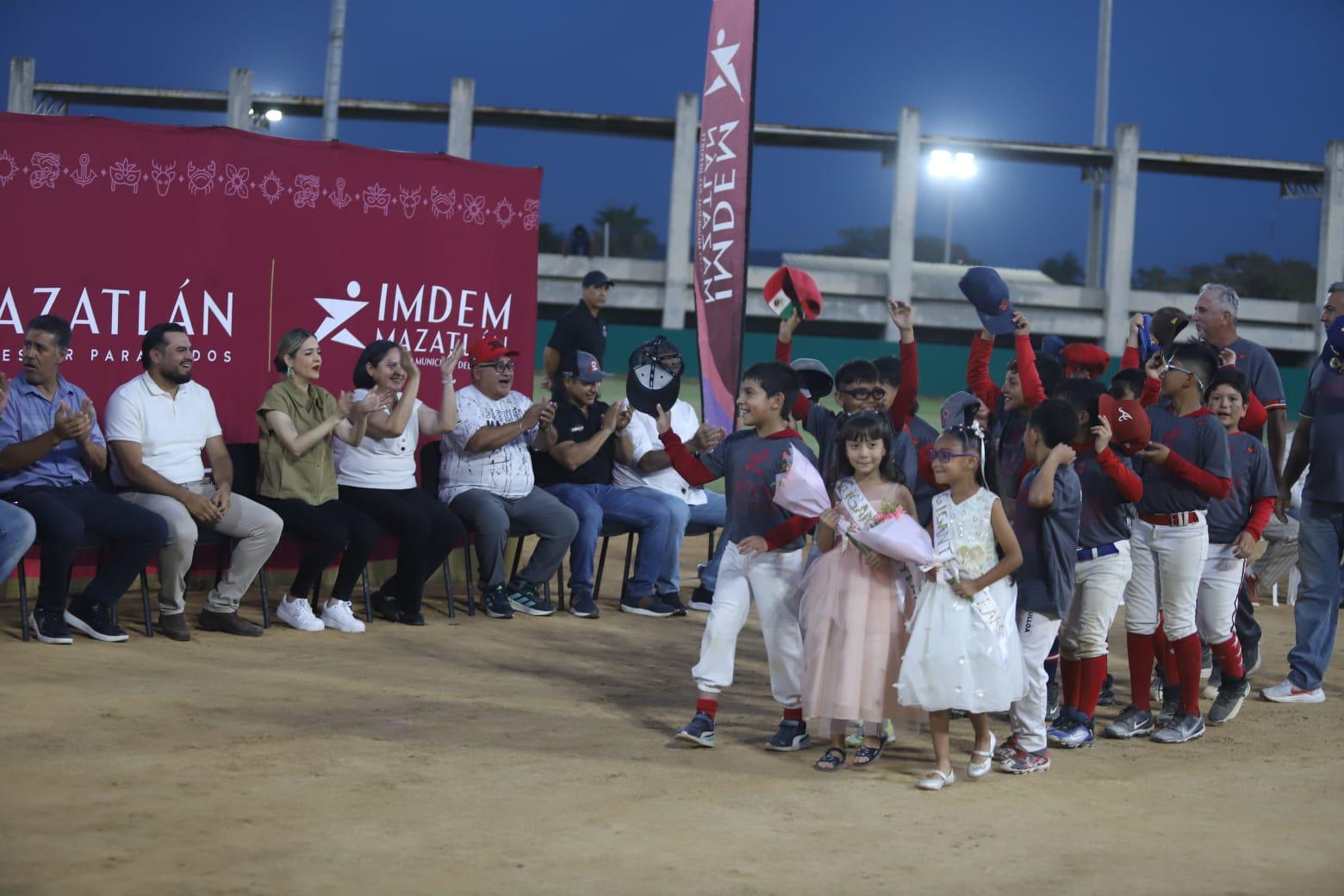 $!Arranca la Primera Liga Infantil de Beisbol en Mazatlán
