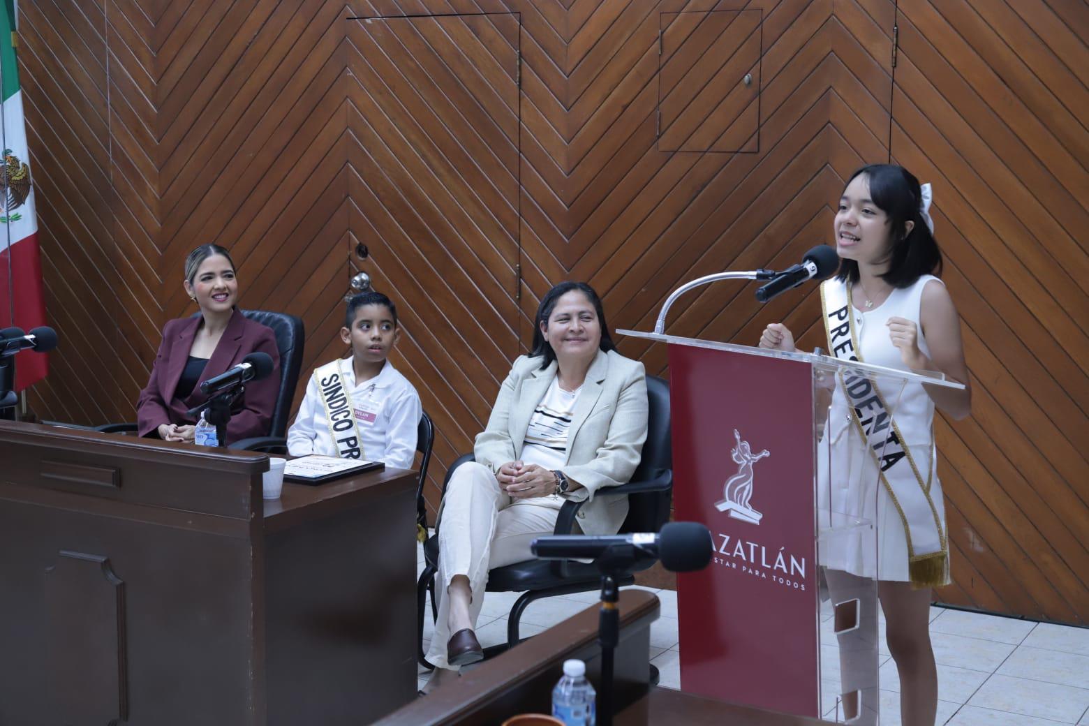 $!Rinden protesta integrantes del Cabildo Infantil 2025, en Mazatlán