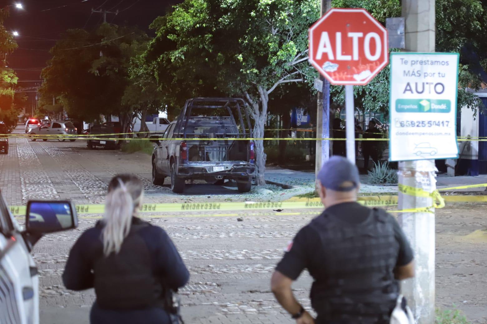 $!Lanzan artefacto explosivo a patrulla de la Policía Municipal de Mazatlán