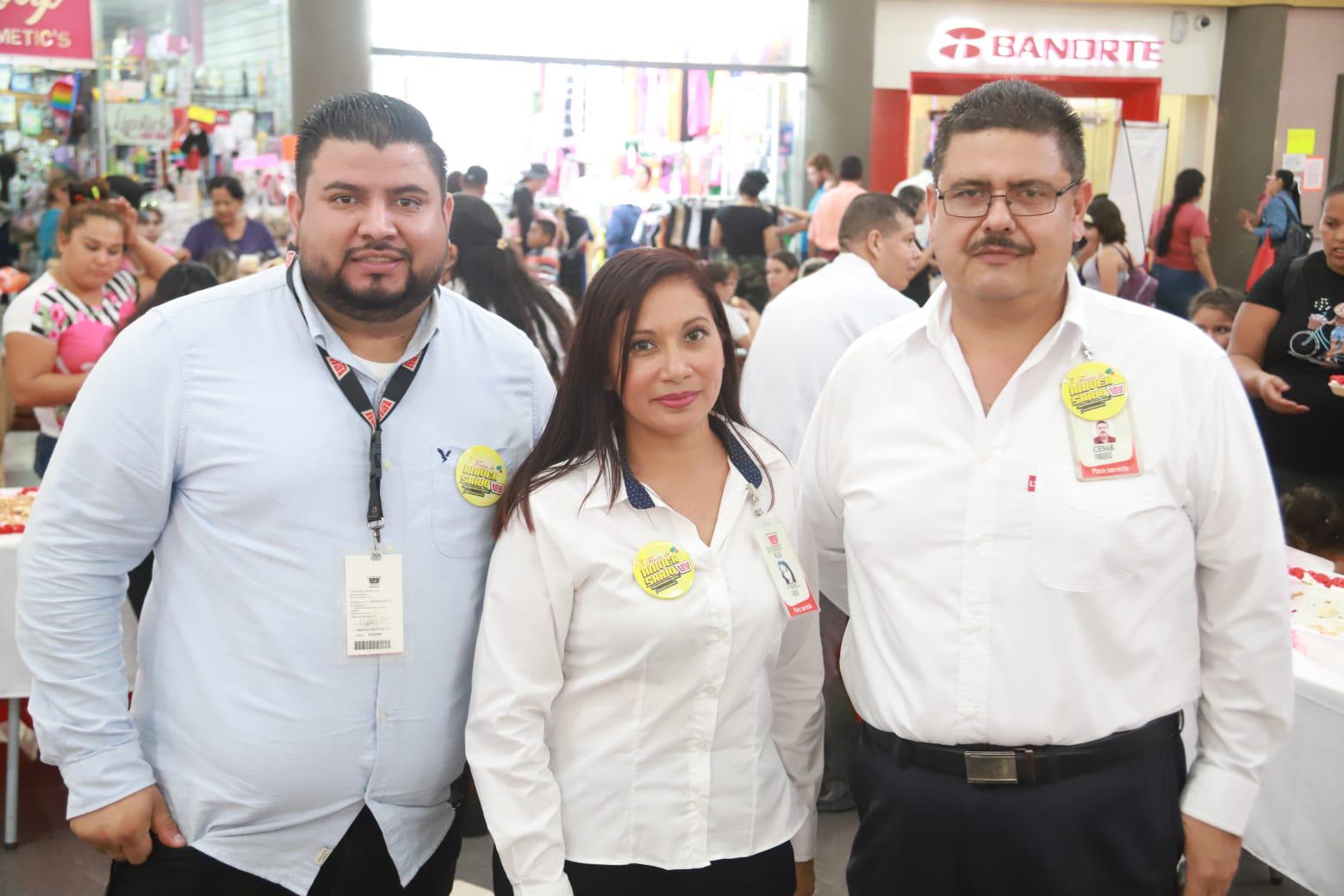 $!Jesús Manuel Sandoval, Andrea Esquer y César Enriquez.