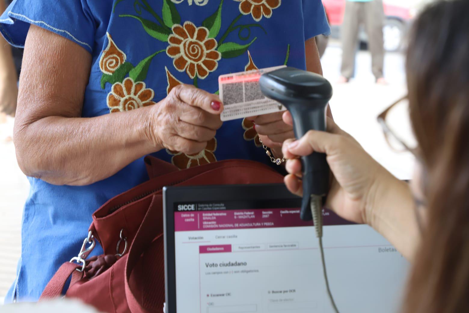 $!En Mazatlán inicia la consulta de Revocación de Mandato; casilla especial, en la Conapesca