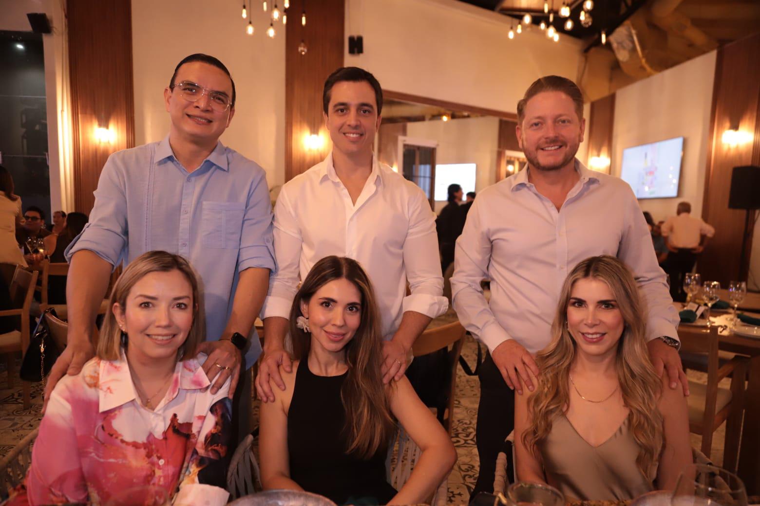 $!Javier Guerrero, Felipe Montoni, Giancarlo Parolari, Ciara López Sáenz, Rocío Lizárraga de Montoni y Alma Guerrero de Parolari.