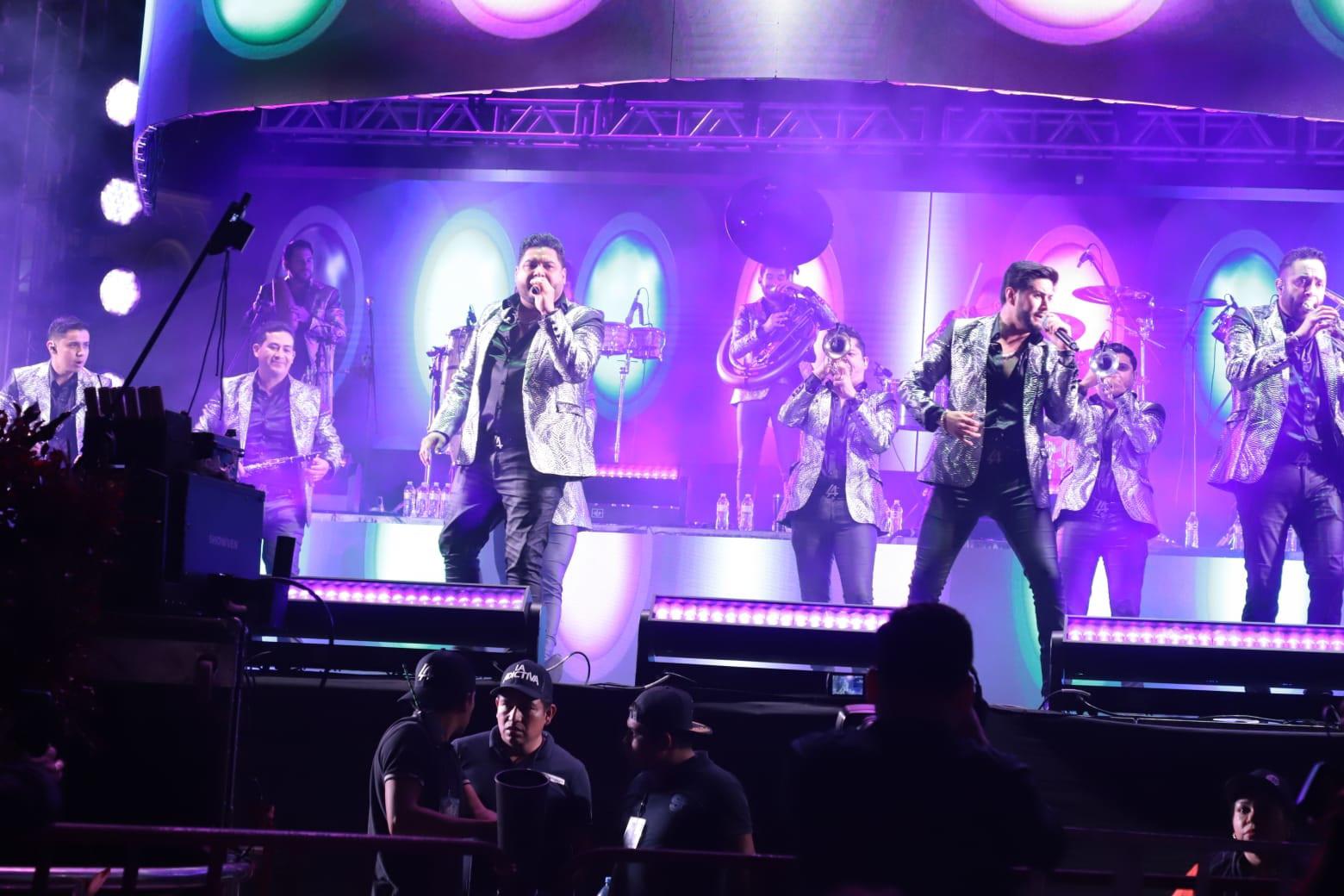 $!La Adictiva celebra en Olas Altas sus 35 años de trayectoria