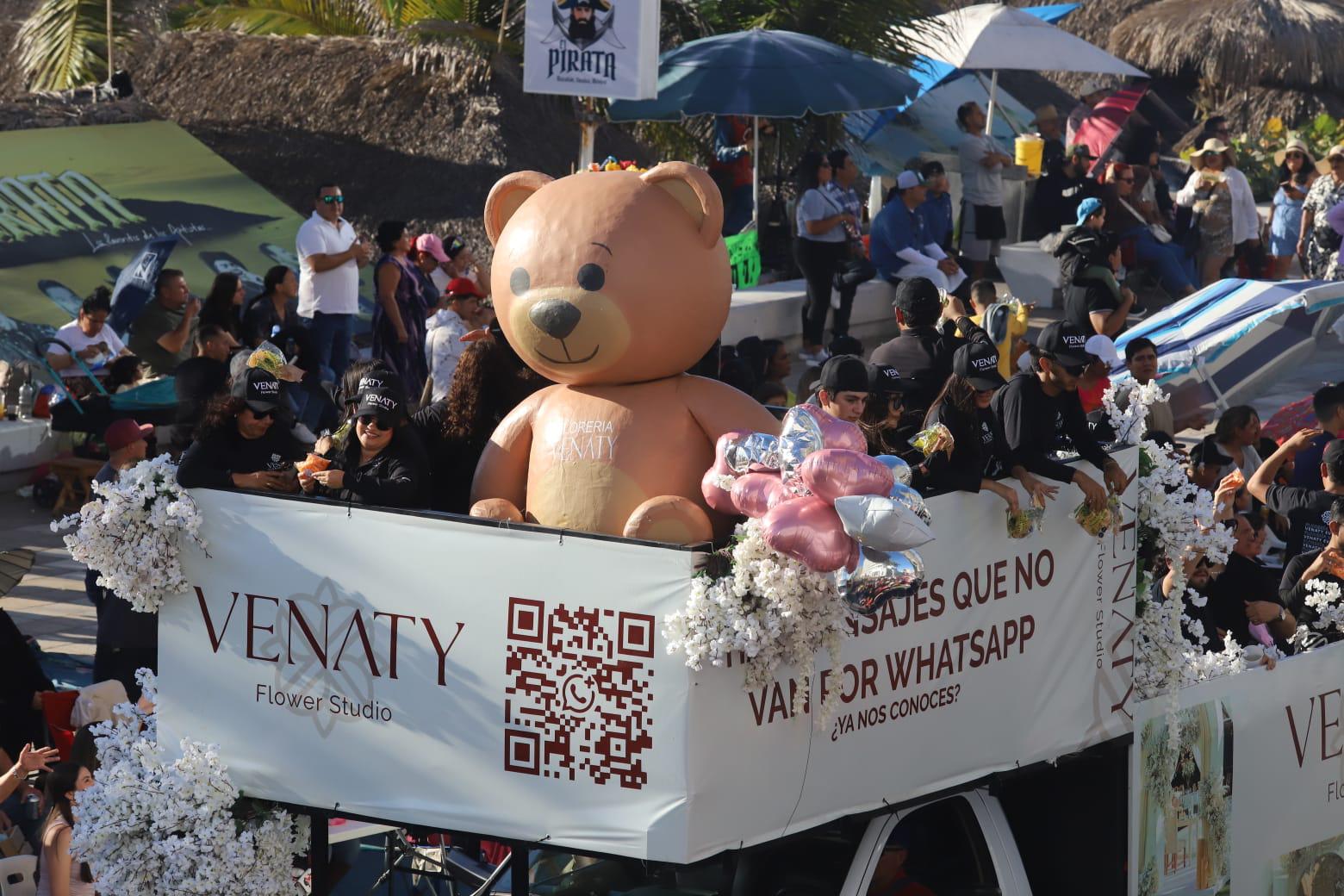 $!Noroeste y otros patrocinadores cumplen con su cometido de ambientar la fiesta carnavalera