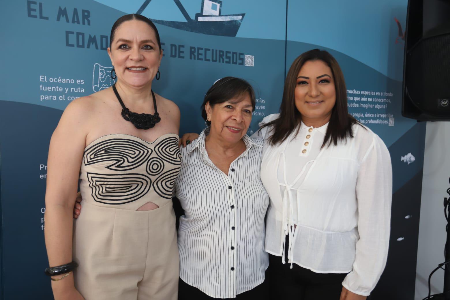 $!Alejandra Escobedo, Guadalupe Espinosa y Yajaira Villarreal.