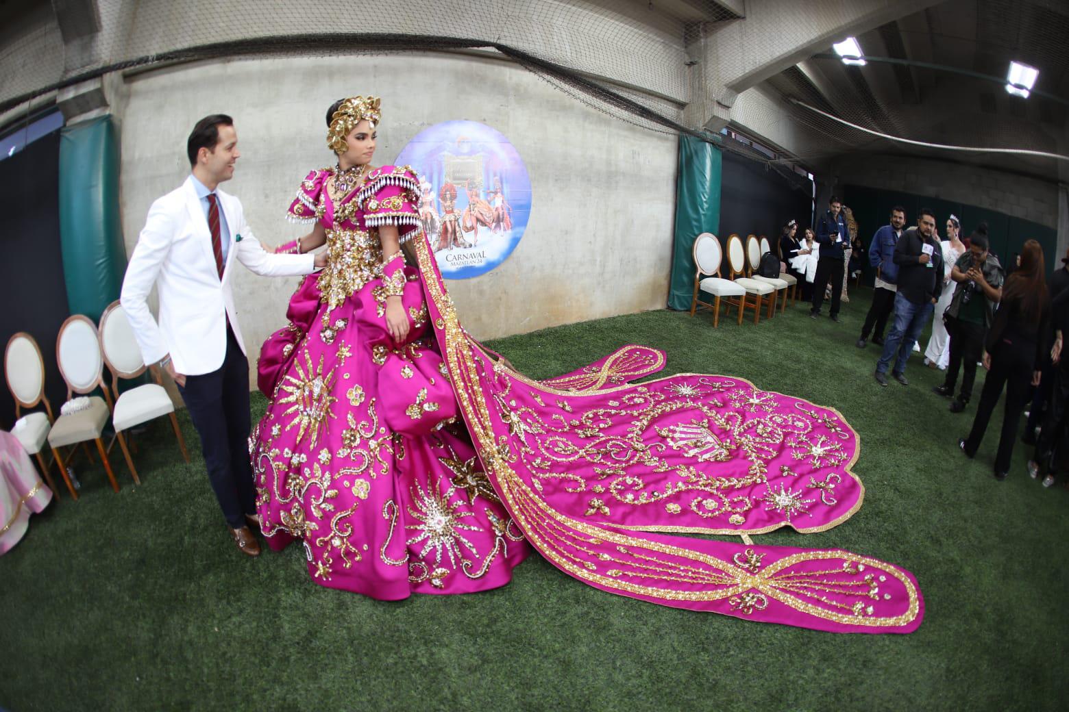 $!#Galería | Así luce Carolina III para su coronación como Reina del Carnaval de Mazatlán 2024