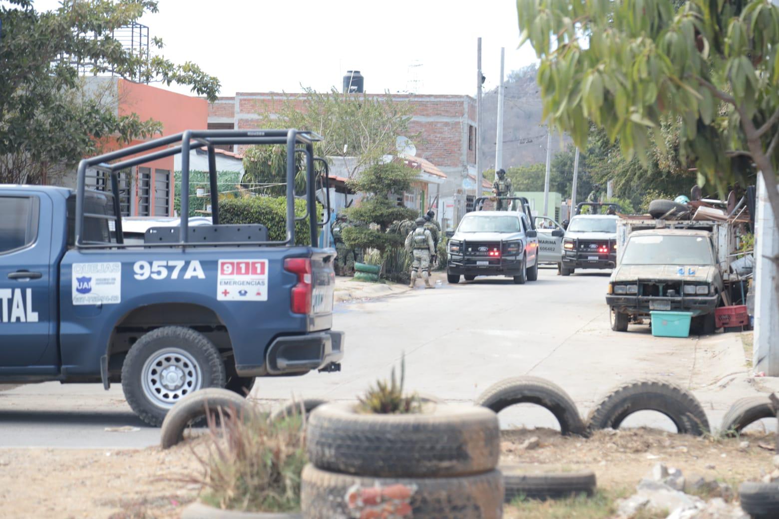 $!Rescatan a dos hombres y dos mujeres privados de su libertad en casa de Santa Teresa, en Mazatlán