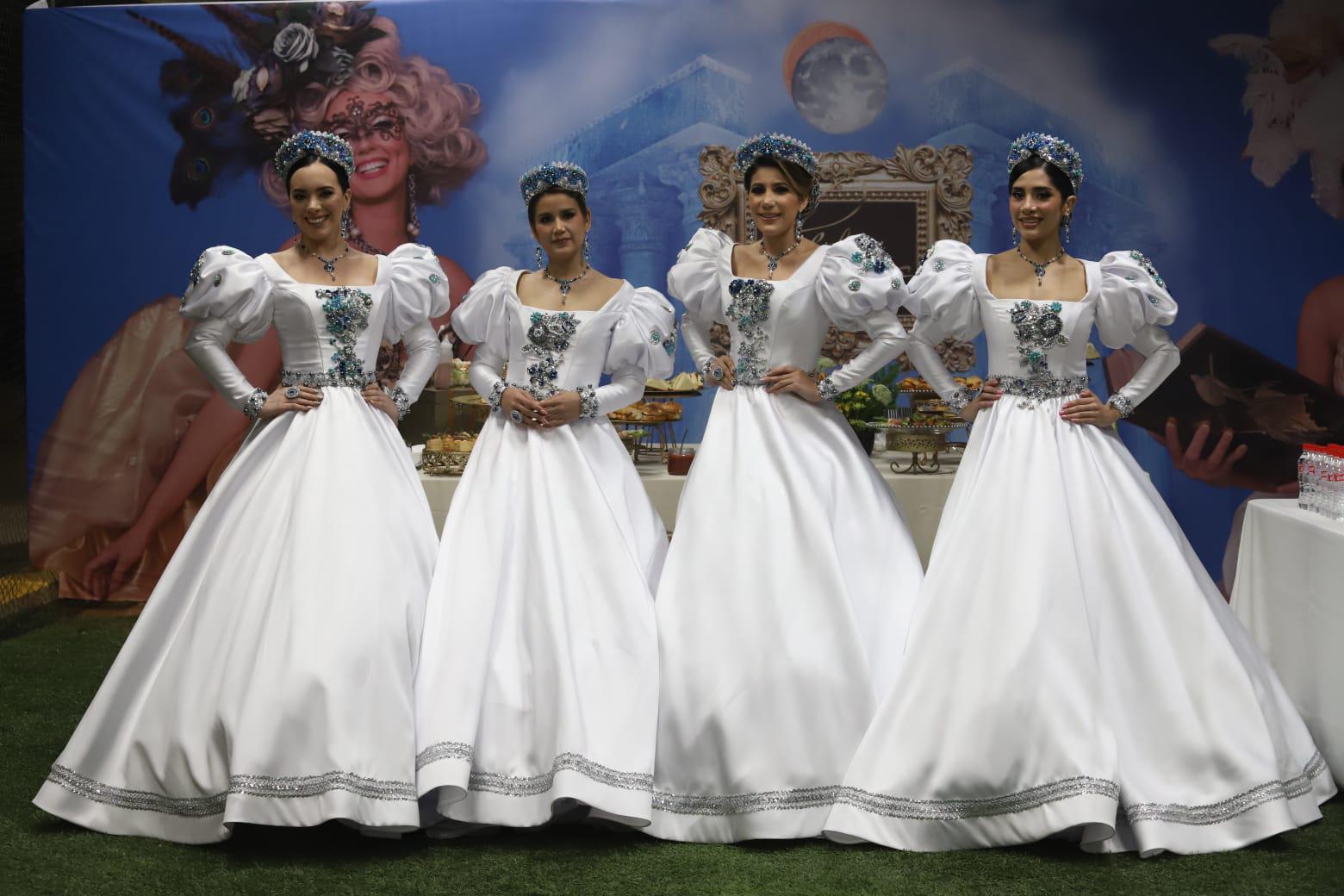 $!Conviven en el coctel previo a la coronación de Siu Ling I