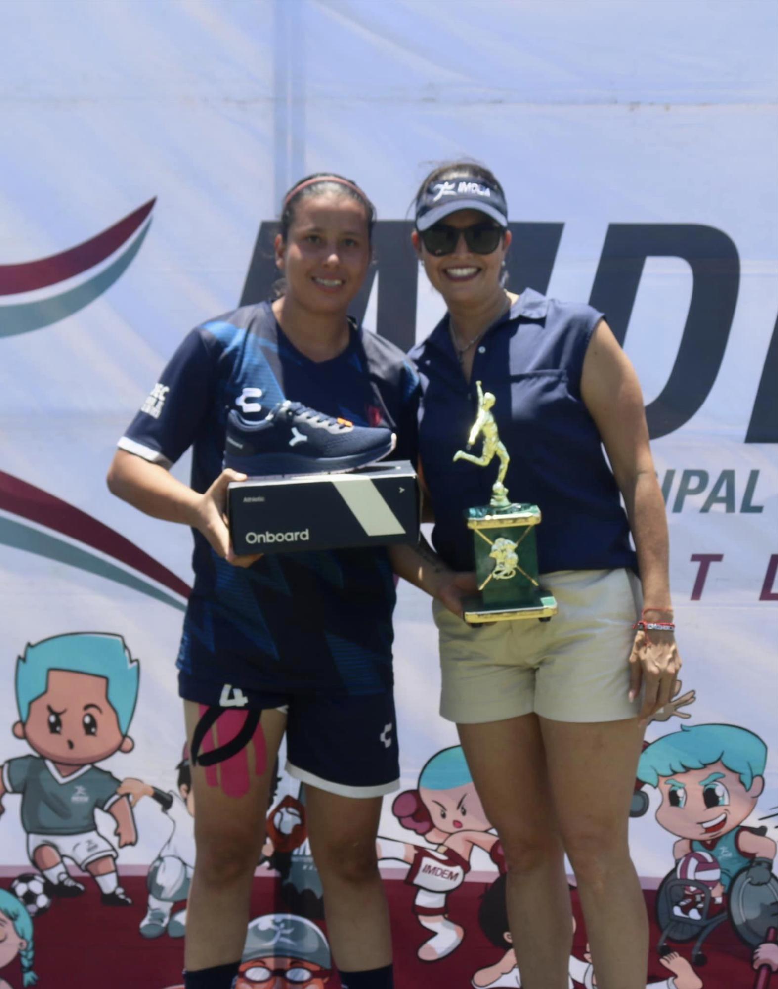 $!Levanta el trofeo Culiacán en la Libre Femenil