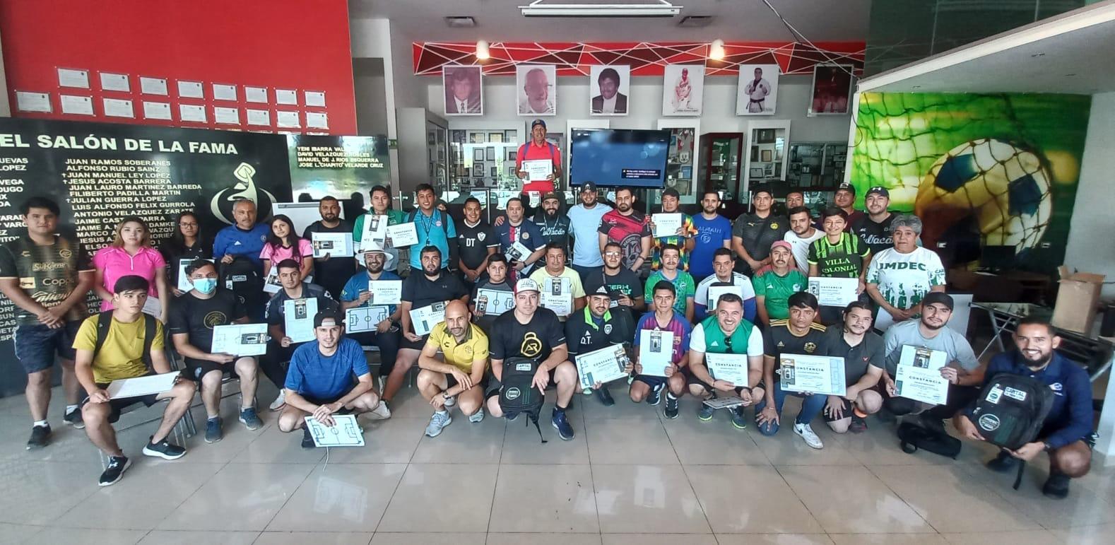 $!Realiza con éxito Imdec Capacitación para Entrenadores del Sector Popular